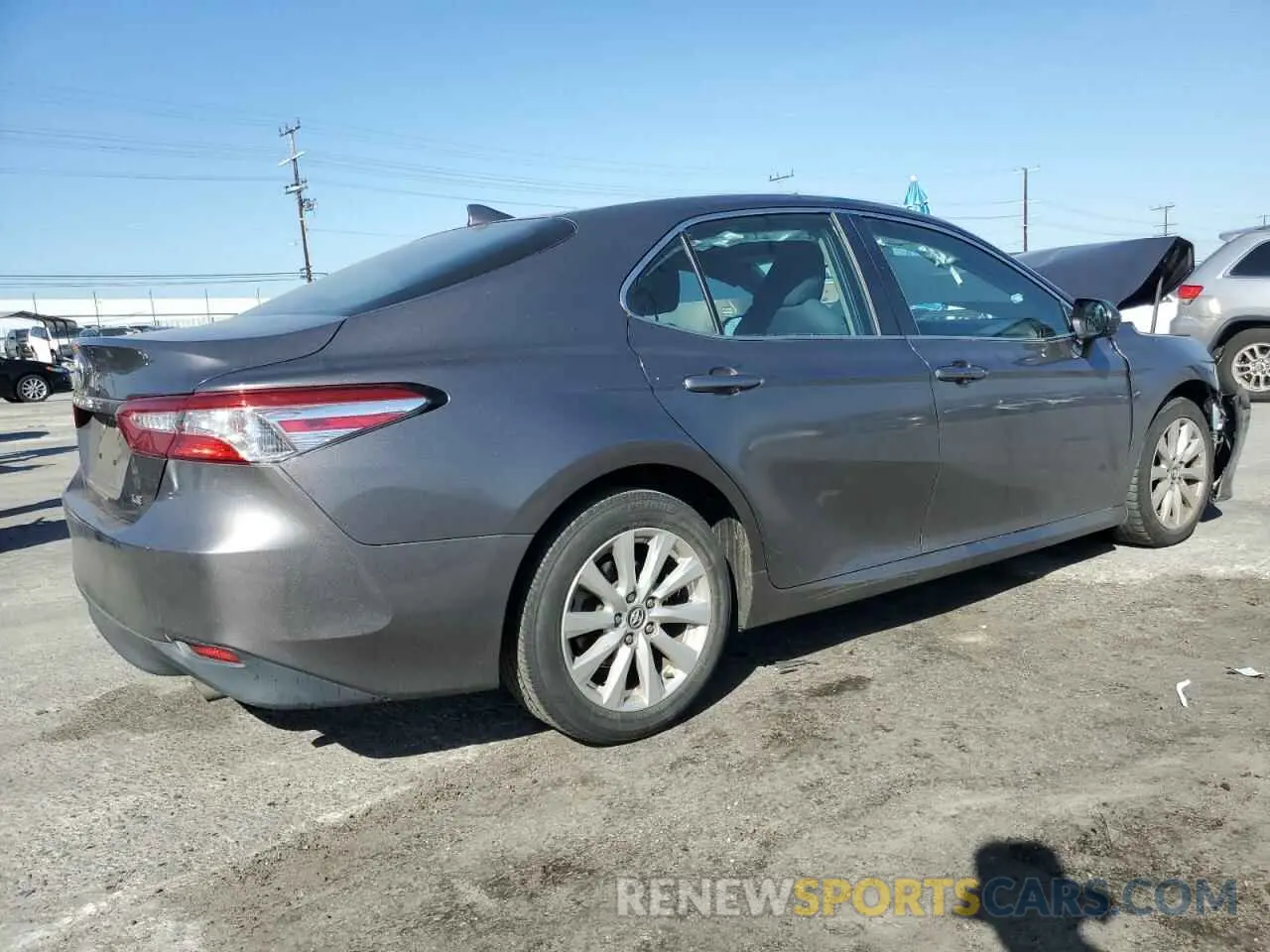 3 Photograph of a damaged car 4T1C11AK7LU330064 TOYOTA CAMRY 2020