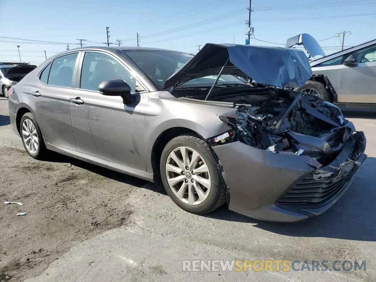 4 Photograph of a damaged car 4T1C11AK7LU330064 TOYOTA CAMRY 2020
