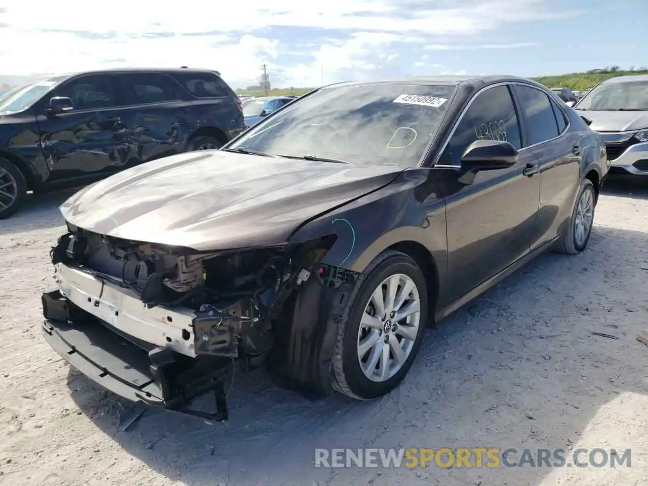 2 Photograph of a damaged car 4T1C11AK7LU337564 TOYOTA CAMRY 2020