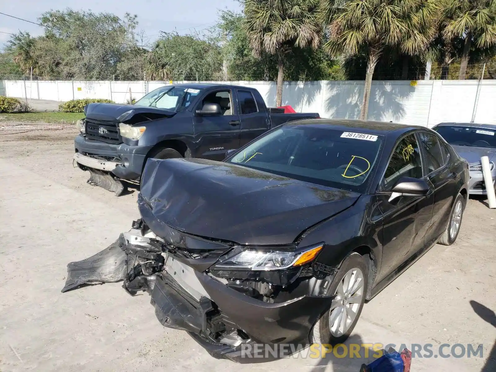 2 Photograph of a damaged car 4T1C11AK7LU339296 TOYOTA CAMRY 2020