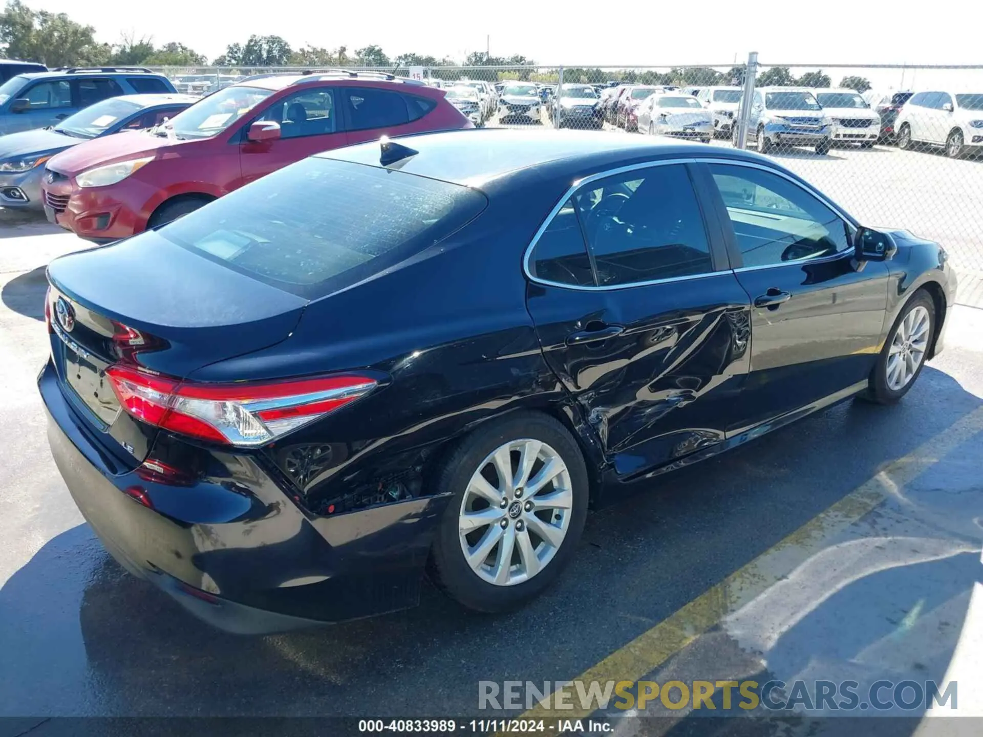 4 Photograph of a damaged car 4T1C11AK7LU350539 TOYOTA CAMRY 2020