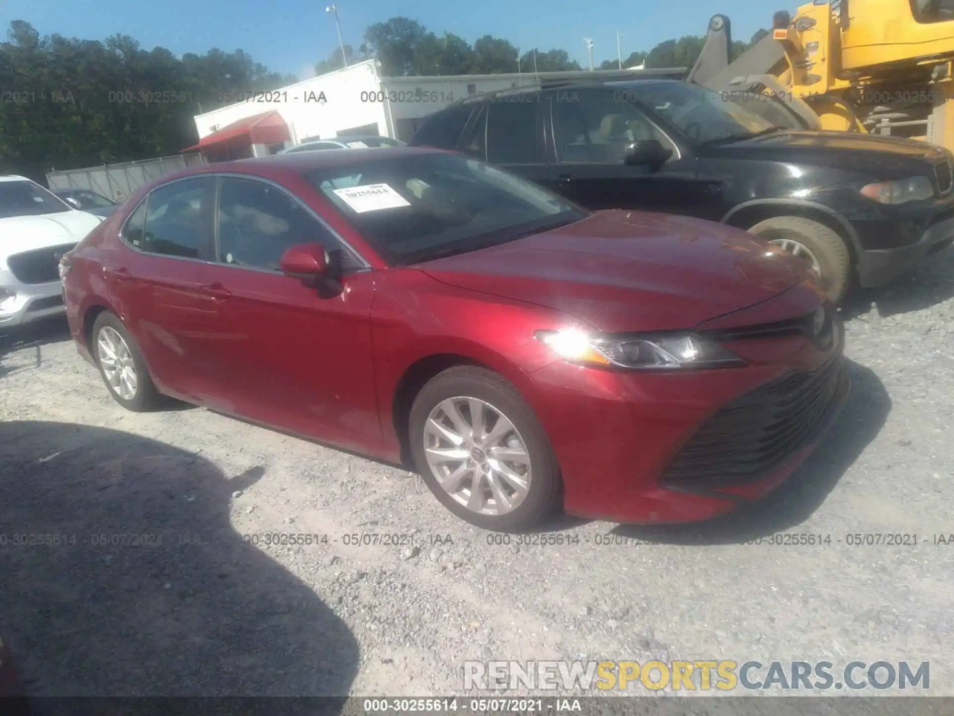 1 Photograph of a damaged car 4T1C11AK7LU358446 TOYOTA CAMRY 2020