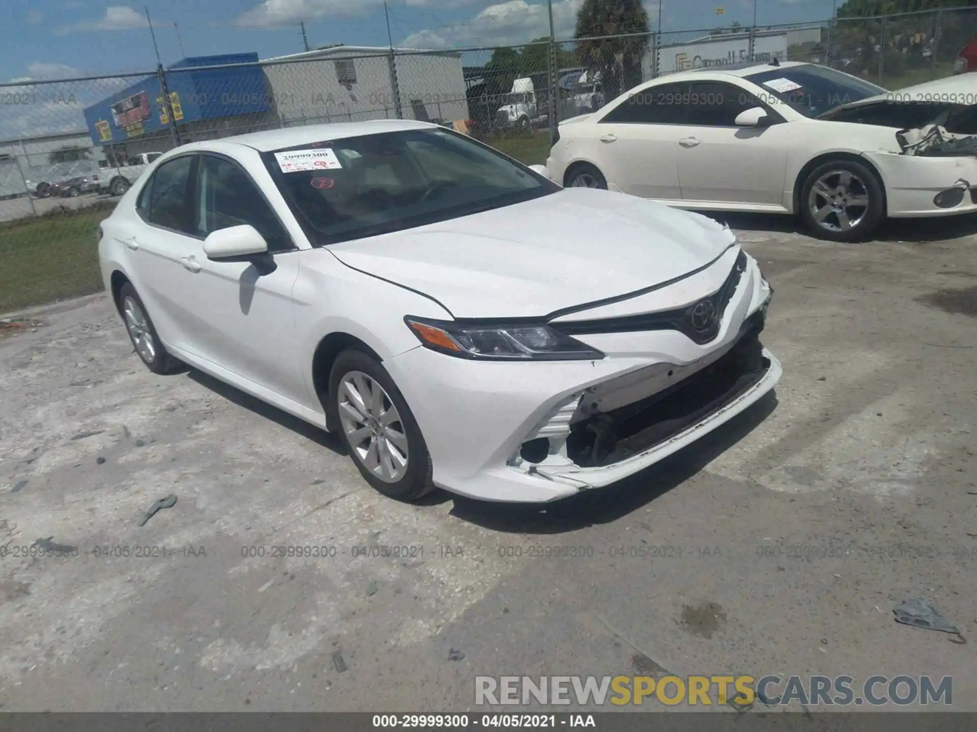 1 Photograph of a damaged car 4T1C11AK7LU358740 TOYOTA CAMRY 2020