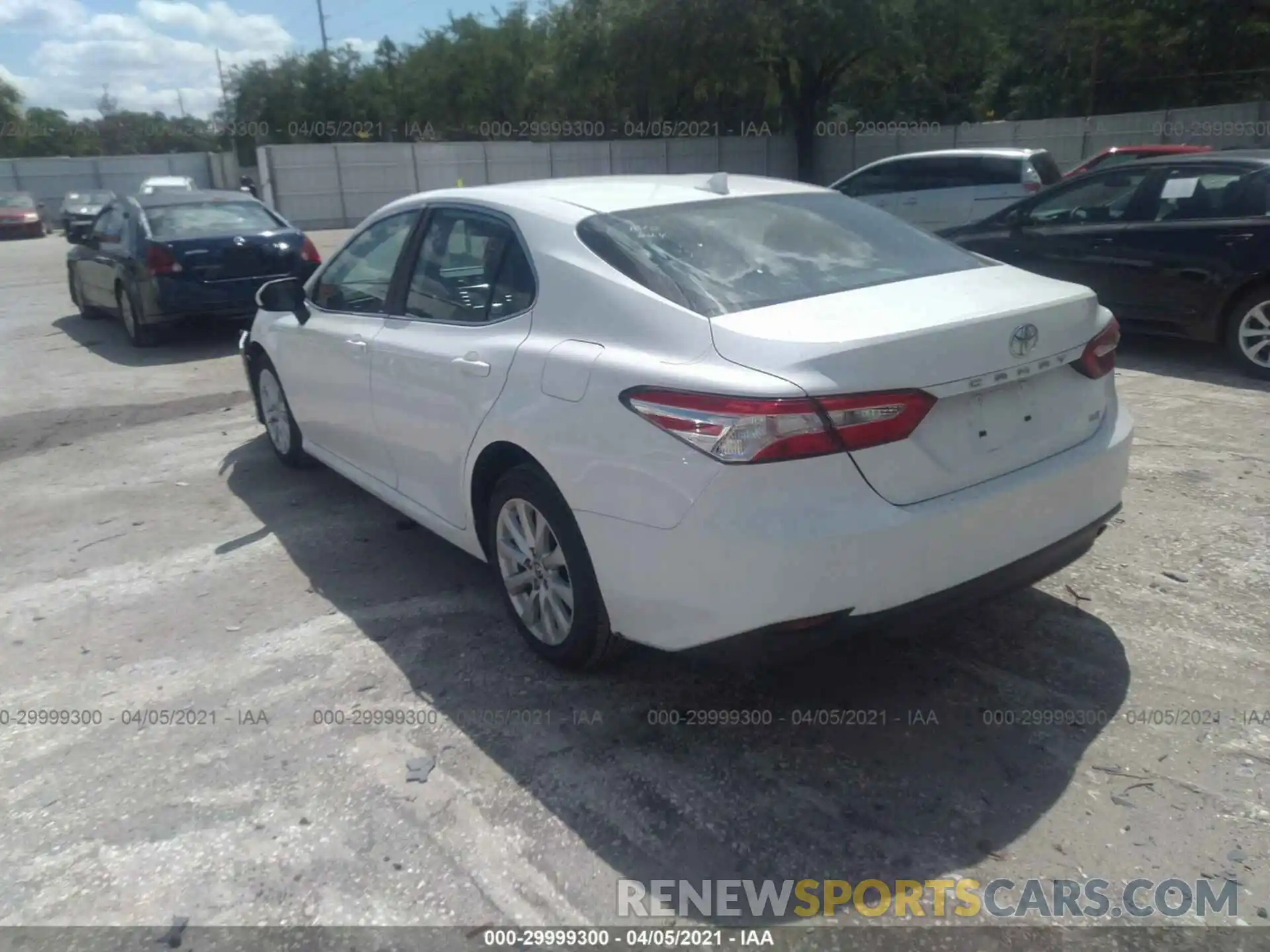 3 Photograph of a damaged car 4T1C11AK7LU358740 TOYOTA CAMRY 2020