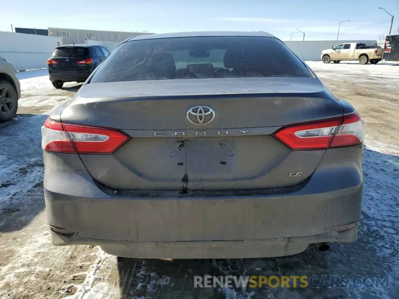 6 Photograph of a damaged car 4T1C11AK7LU358902 TOYOTA CAMRY 2020
