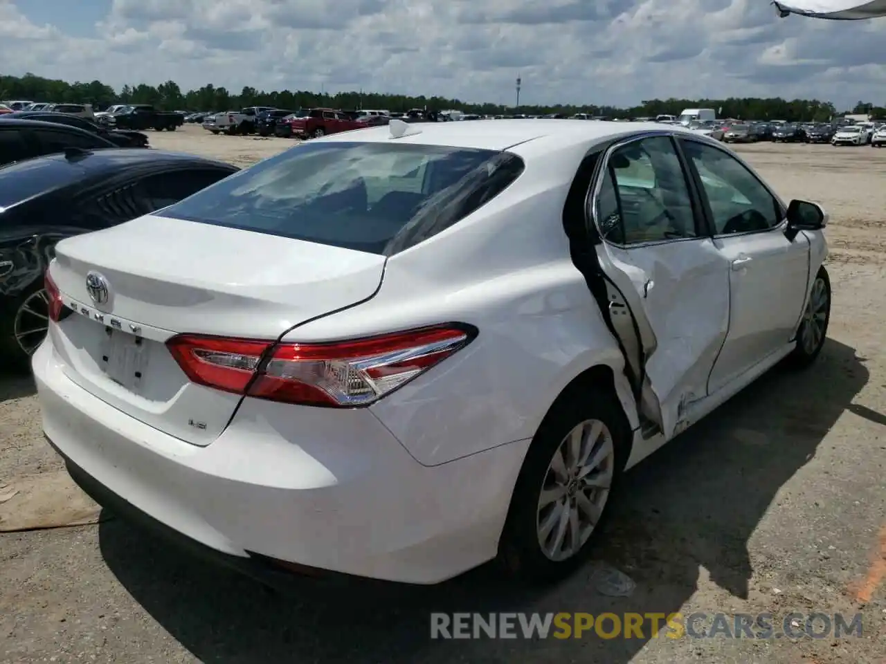 4 Photograph of a damaged car 4T1C11AK7LU359550 TOYOTA CAMRY 2020