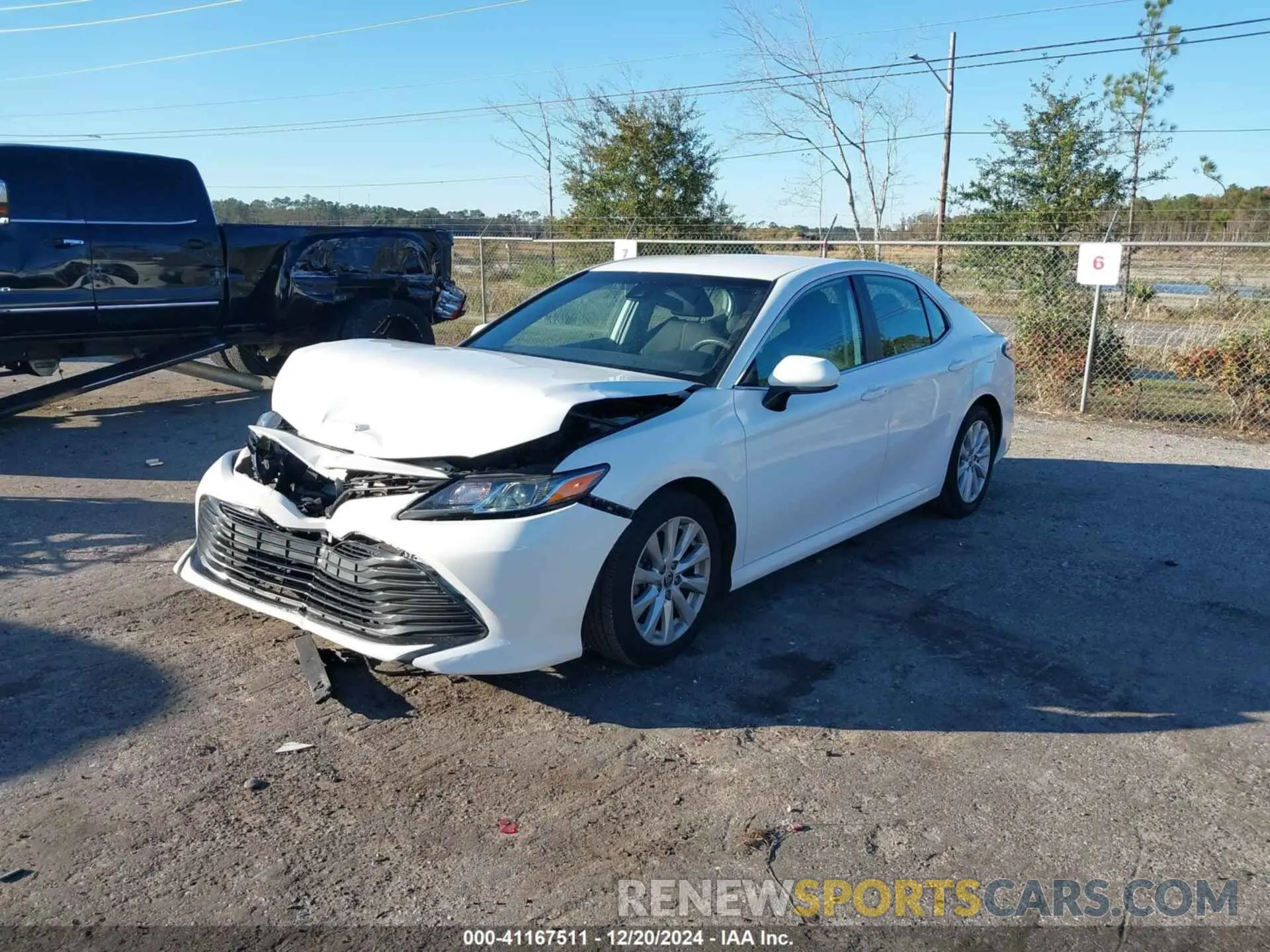 2 Photograph of a damaged car 4T1C11AK7LU359595 TOYOTA CAMRY 2020