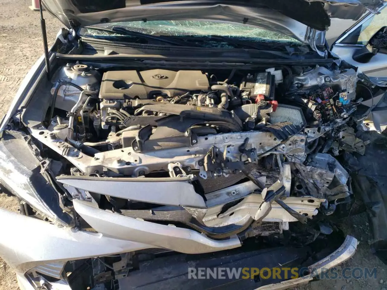 11 Photograph of a damaged car 4T1C11AK7LU361346 TOYOTA CAMRY 2020