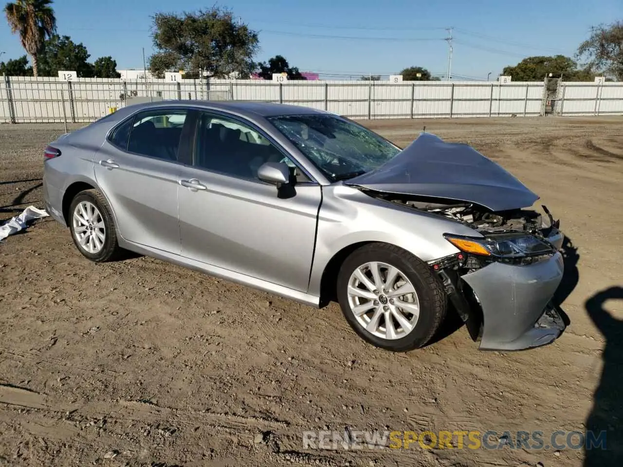 4 Photograph of a damaged car 4T1C11AK7LU361346 TOYOTA CAMRY 2020