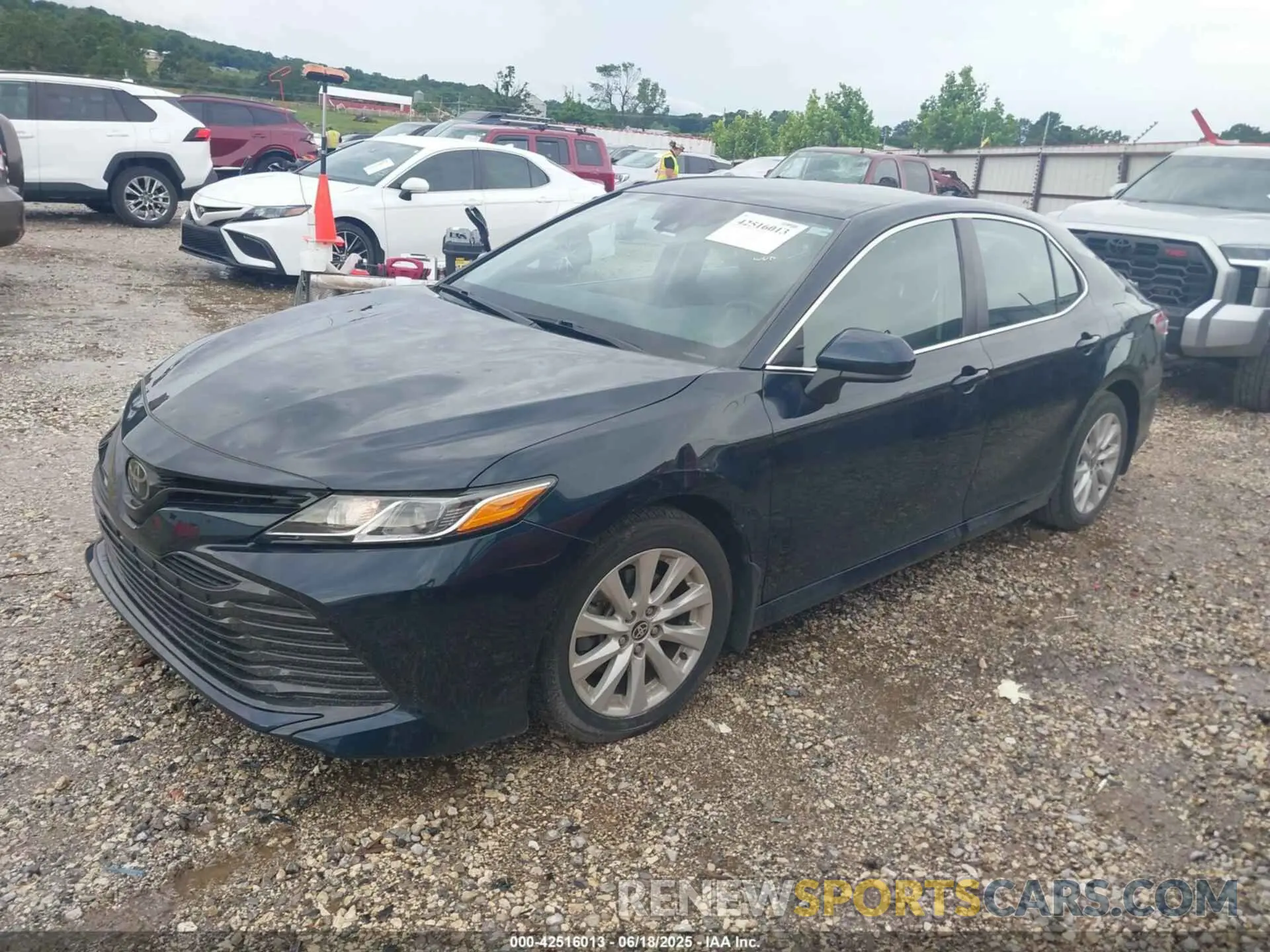 2 Photograph of a damaged car 4T1C11AK7LU367387 TOYOTA CAMRY 2020