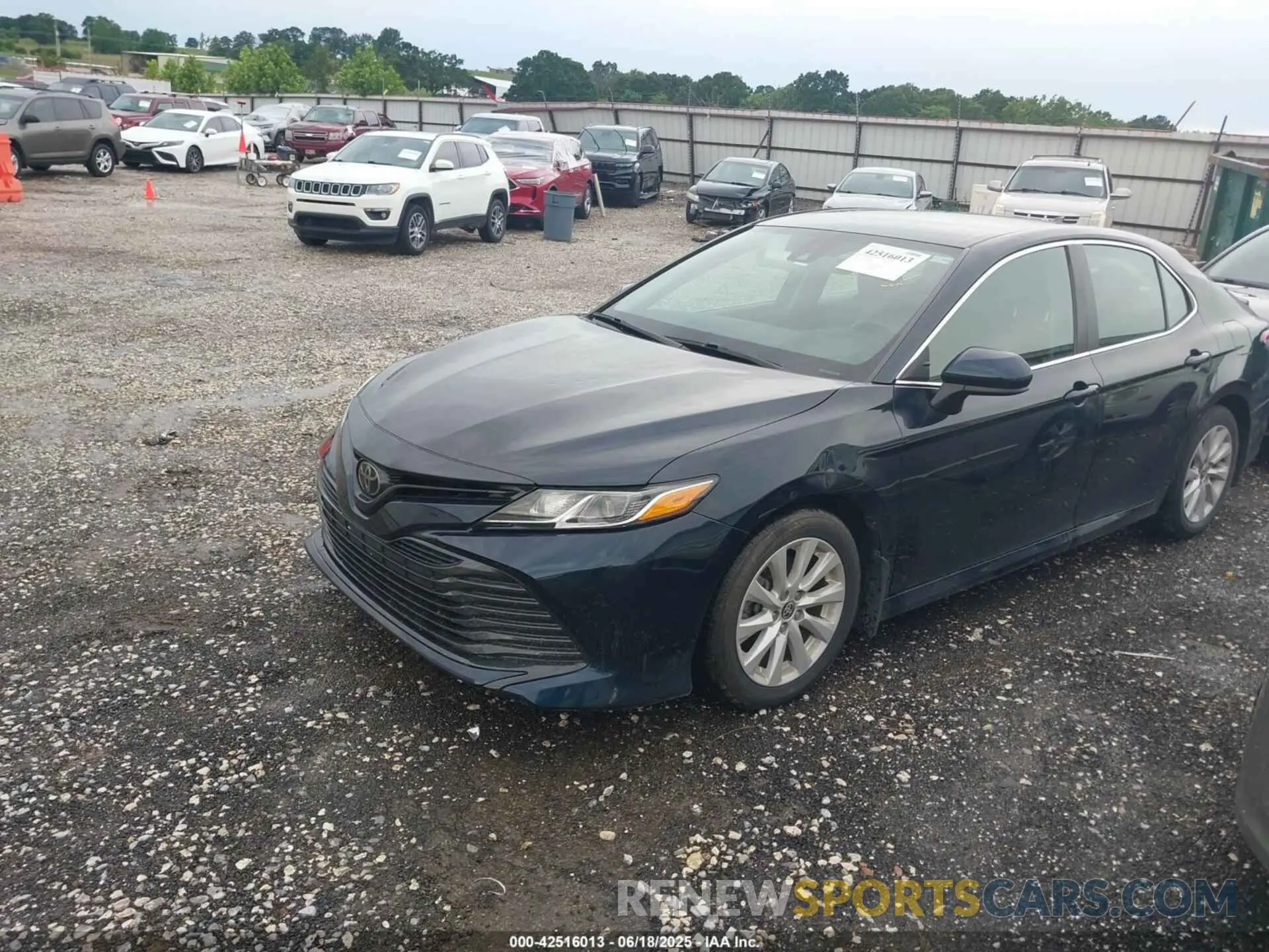 6 Photograph of a damaged car 4T1C11AK7LU367387 TOYOTA CAMRY 2020