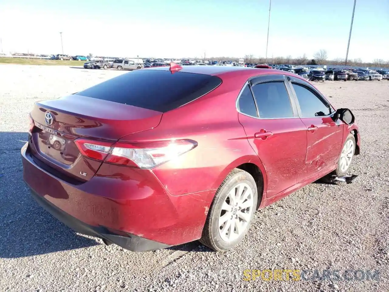 4 Photograph of a damaged car 4T1C11AK7LU368555 TOYOTA CAMRY 2020