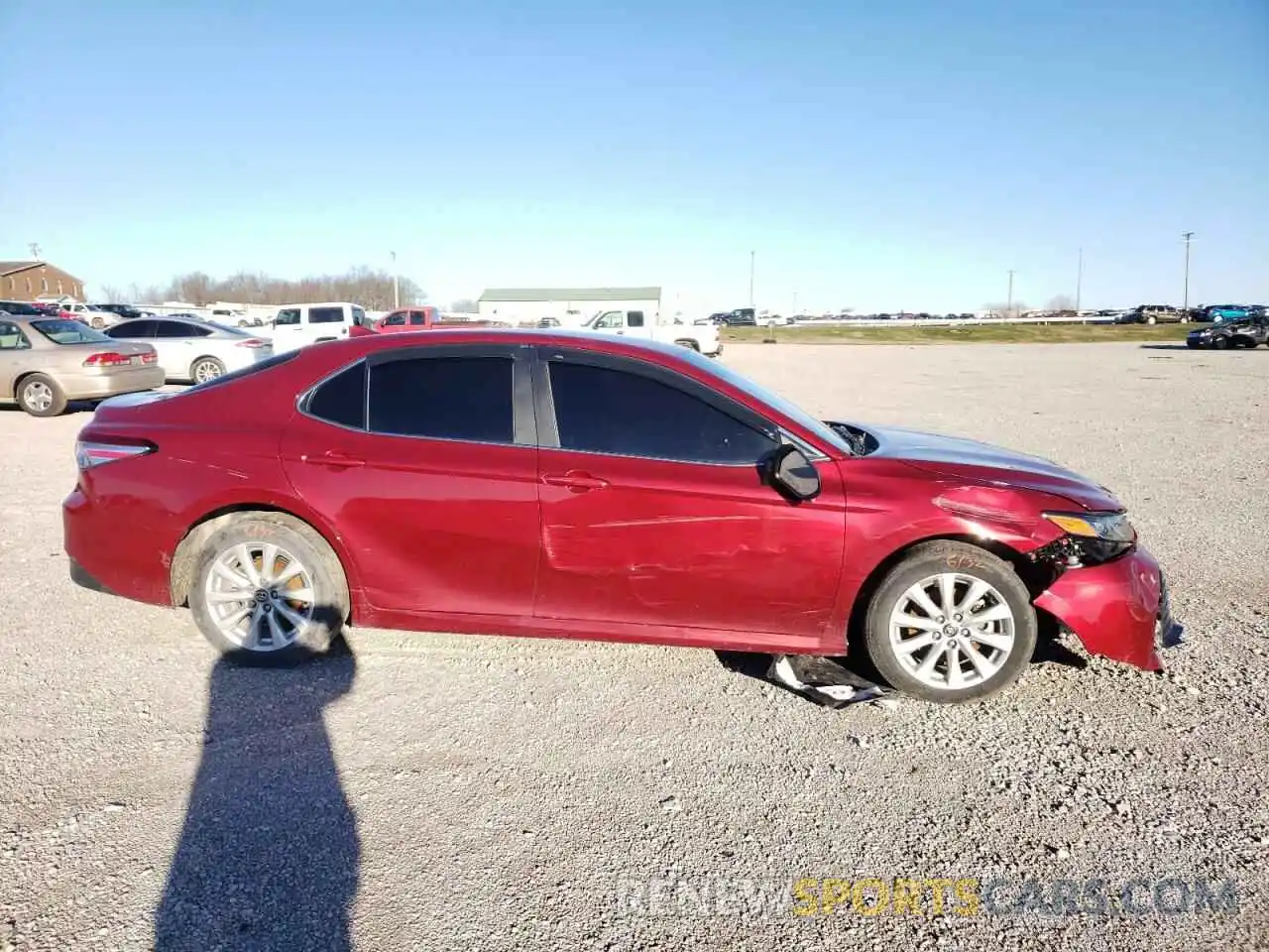 9 Photograph of a damaged car 4T1C11AK7LU368555 TOYOTA CAMRY 2020