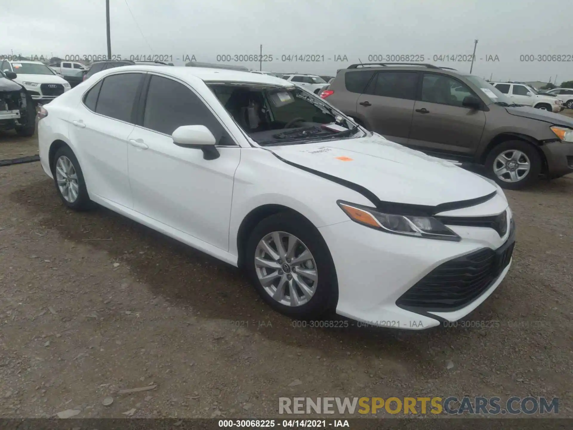 1 Photograph of a damaged car 4T1C11AK7LU384755 TOYOTA CAMRY 2020