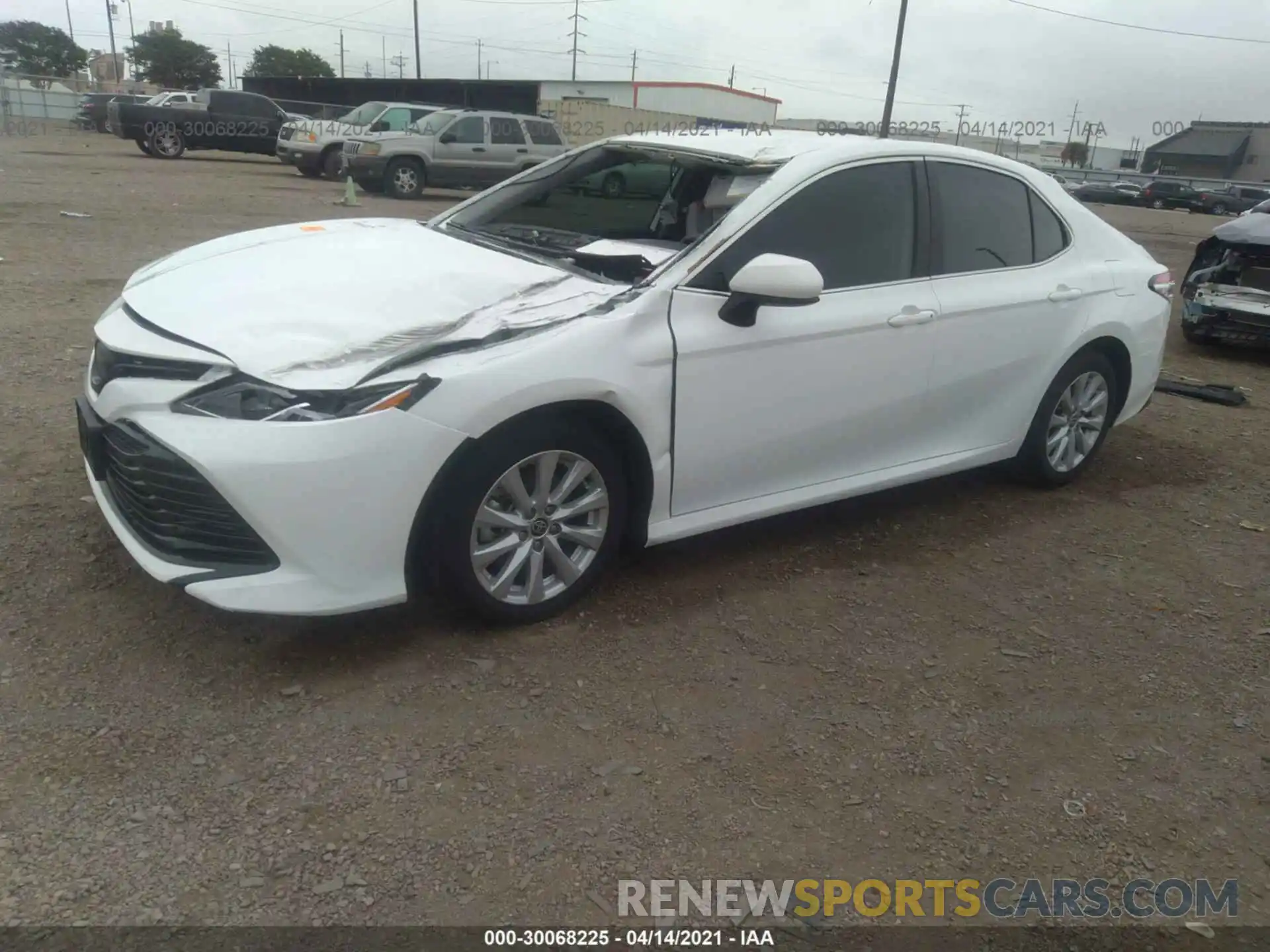 2 Photograph of a damaged car 4T1C11AK7LU384755 TOYOTA CAMRY 2020