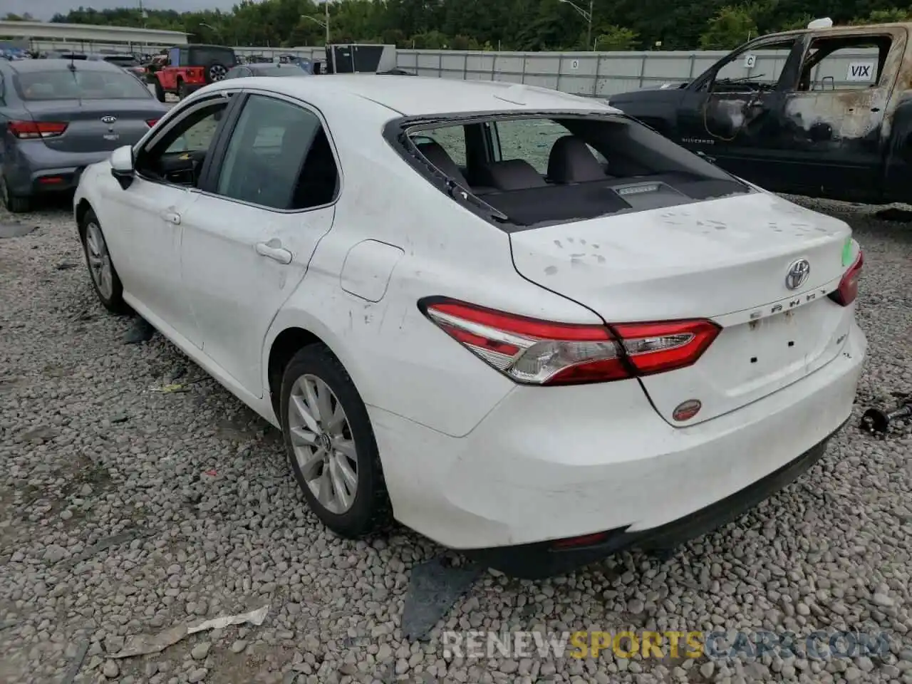 3 Photograph of a damaged car 4T1C11AK7LU865170 TOYOTA CAMRY 2020