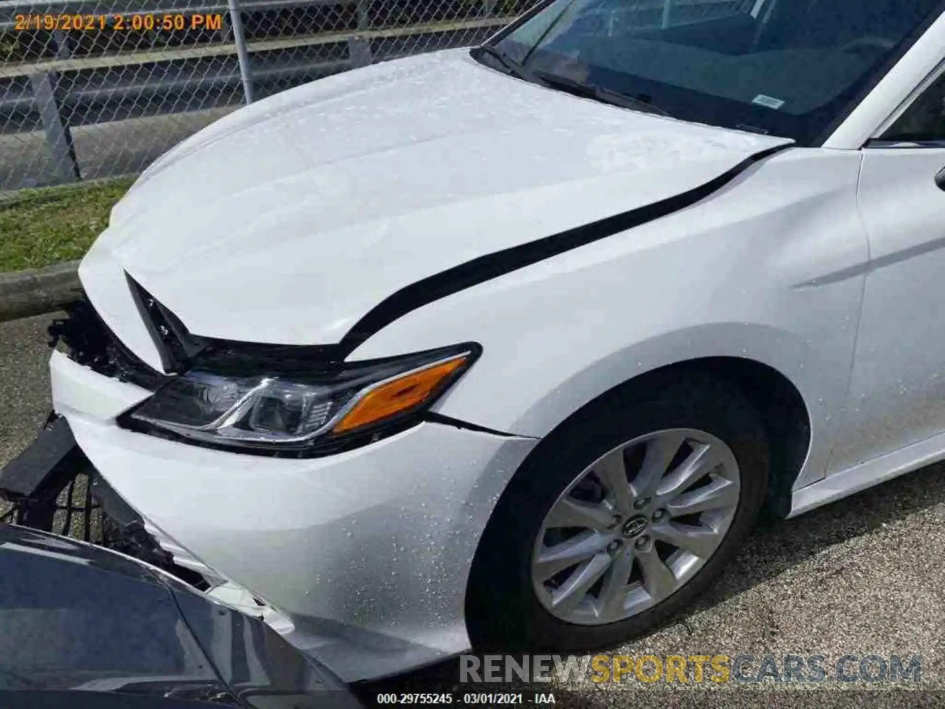 14 Photograph of a damaged car 4T1C11AK7LU869459 TOYOTA CAMRY 2020