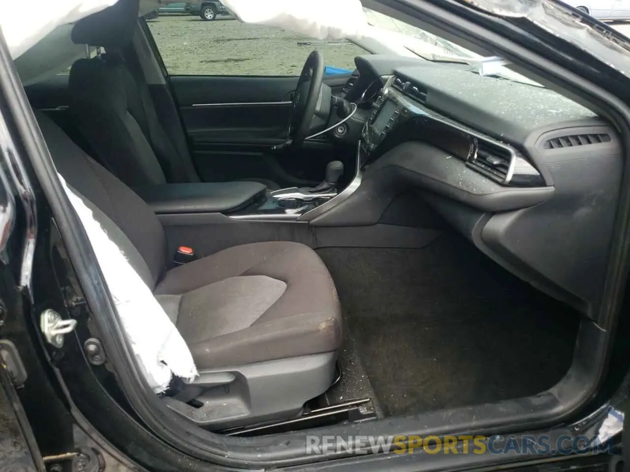 5 Photograph of a damaged car 4T1C11AK7LU871843 TOYOTA CAMRY 2020