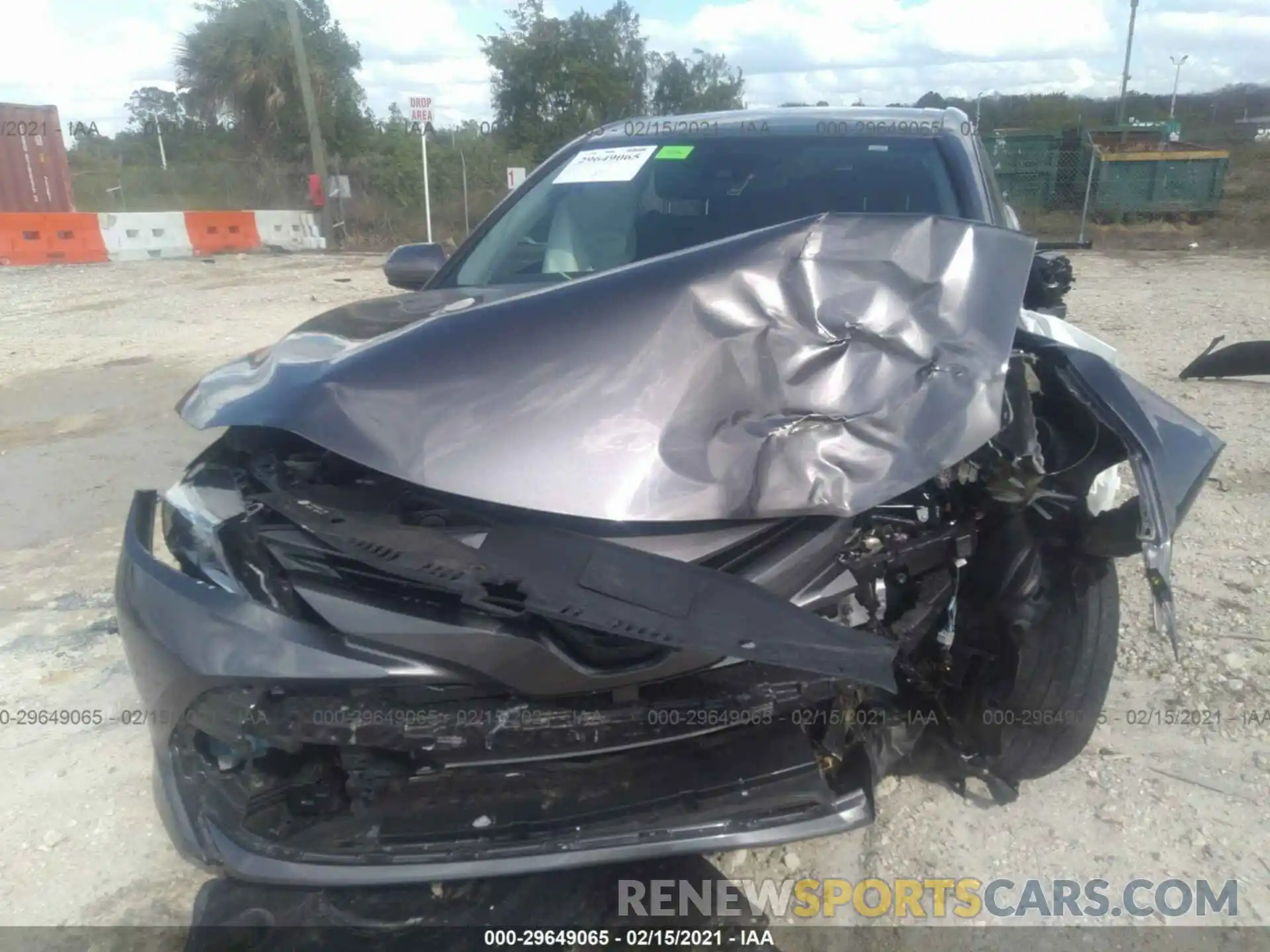 6 Photograph of a damaged car 4T1C11AK7LU876086 TOYOTA CAMRY 2020