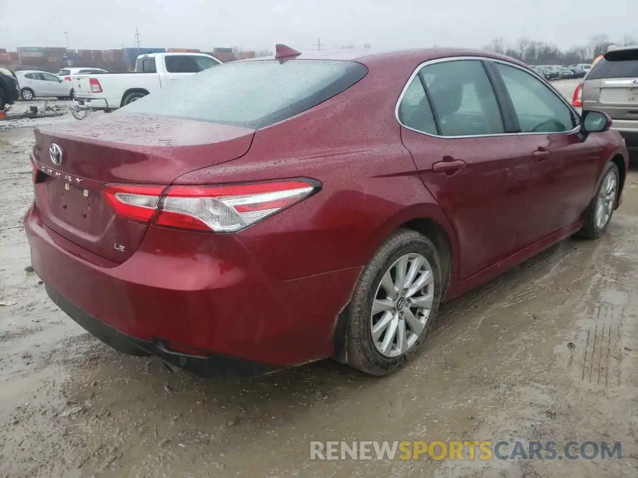 4 Photograph of a damaged car 4T1C11AK7LU882700 TOYOTA CAMRY 2020