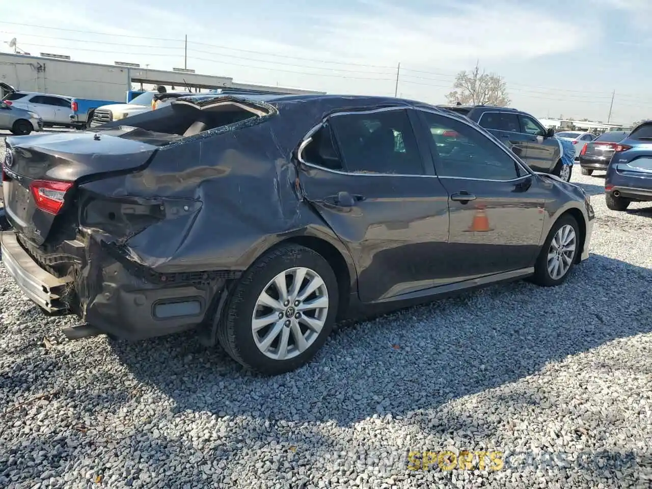 3 Photograph of a damaged car 4T1C11AK7LU884303 TOYOTA CAMRY 2020