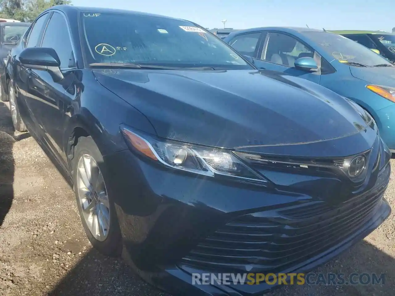 1 Photograph of a damaged car 4T1C11AK7LU884995 TOYOTA CAMRY 2020