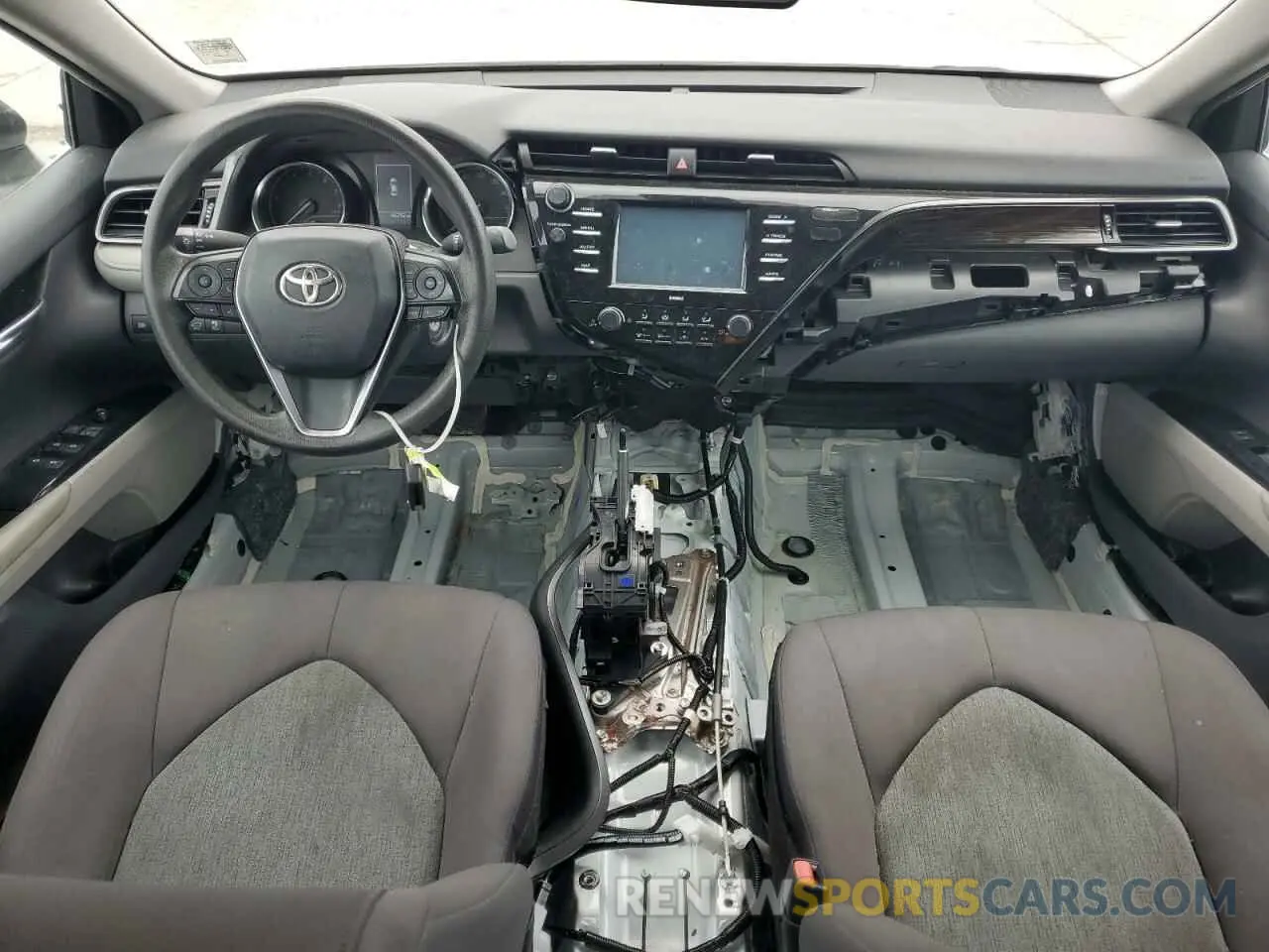 8 Photograph of a damaged car 4T1C11AK7LU885158 TOYOTA CAMRY 2020