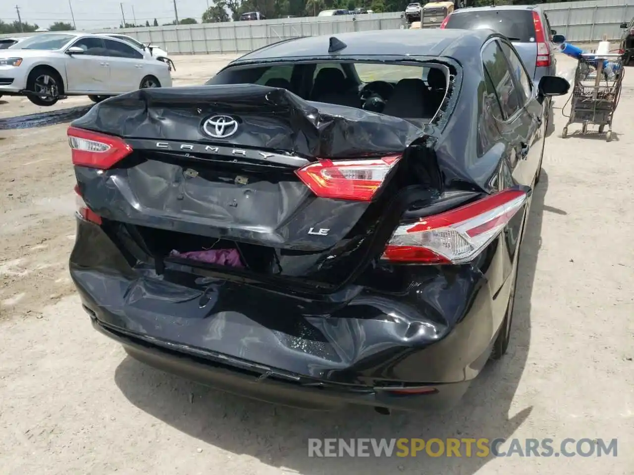 9 Photograph of a damaged car 4T1C11AK7LU897777 TOYOTA CAMRY 2020