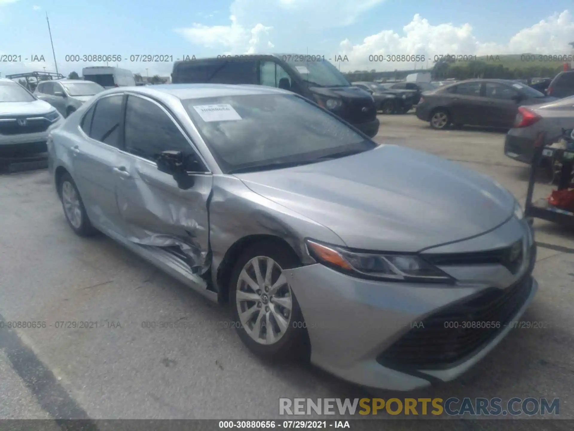 1 Photograph of a damaged car 4T1C11AK7LU902315 TOYOTA CAMRY 2020