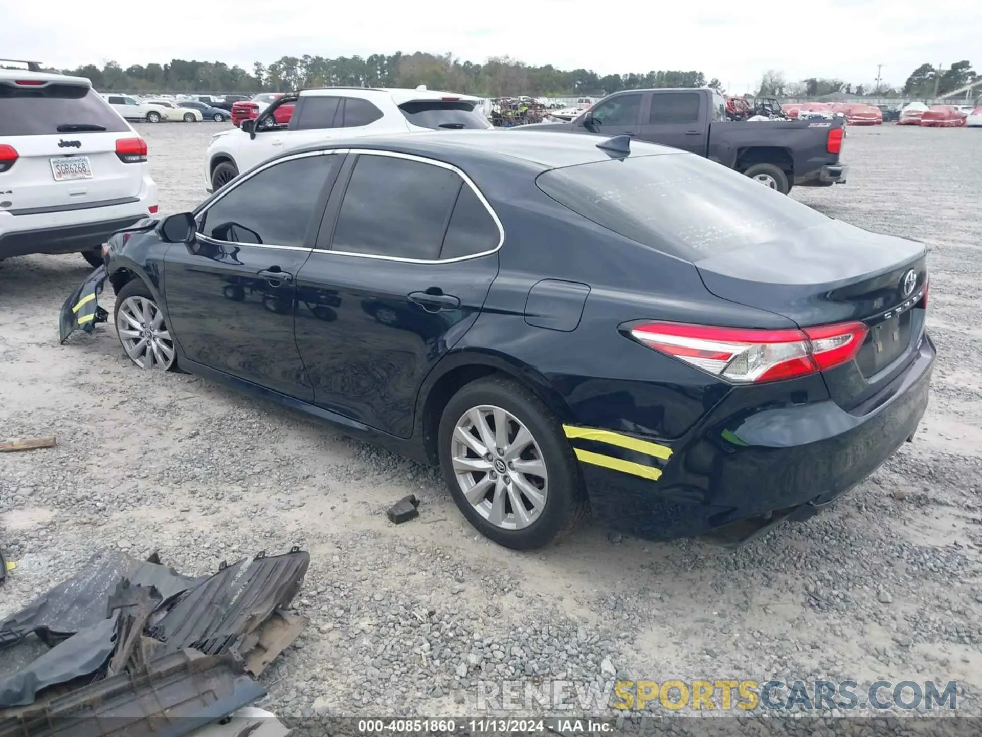 3 Photograph of a damaged car 4T1C11AK7LU904047 TOYOTA CAMRY 2020