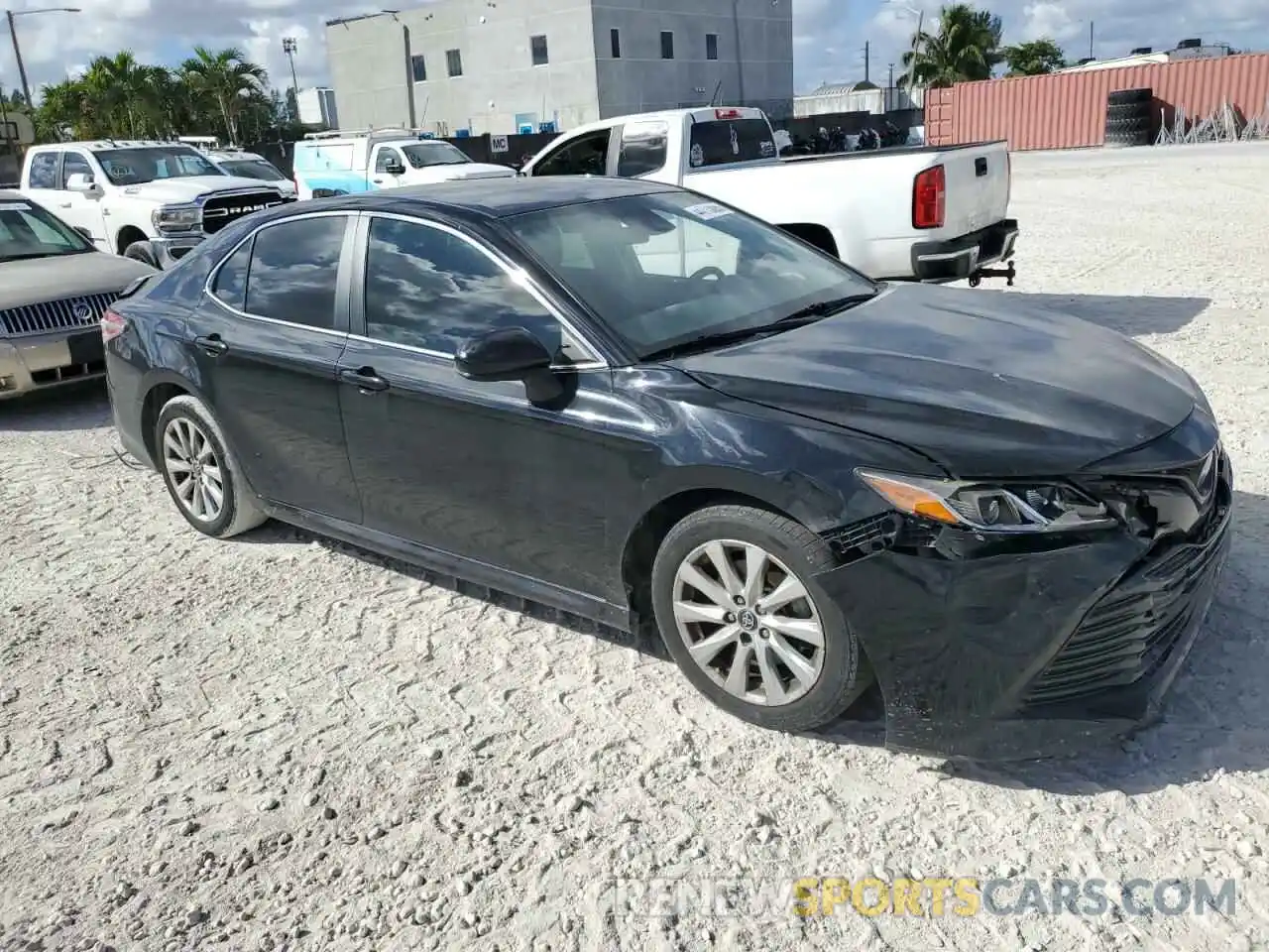 4 Photograph of a damaged car 4T1C11AK7LU906087 TOYOTA CAMRY 2020