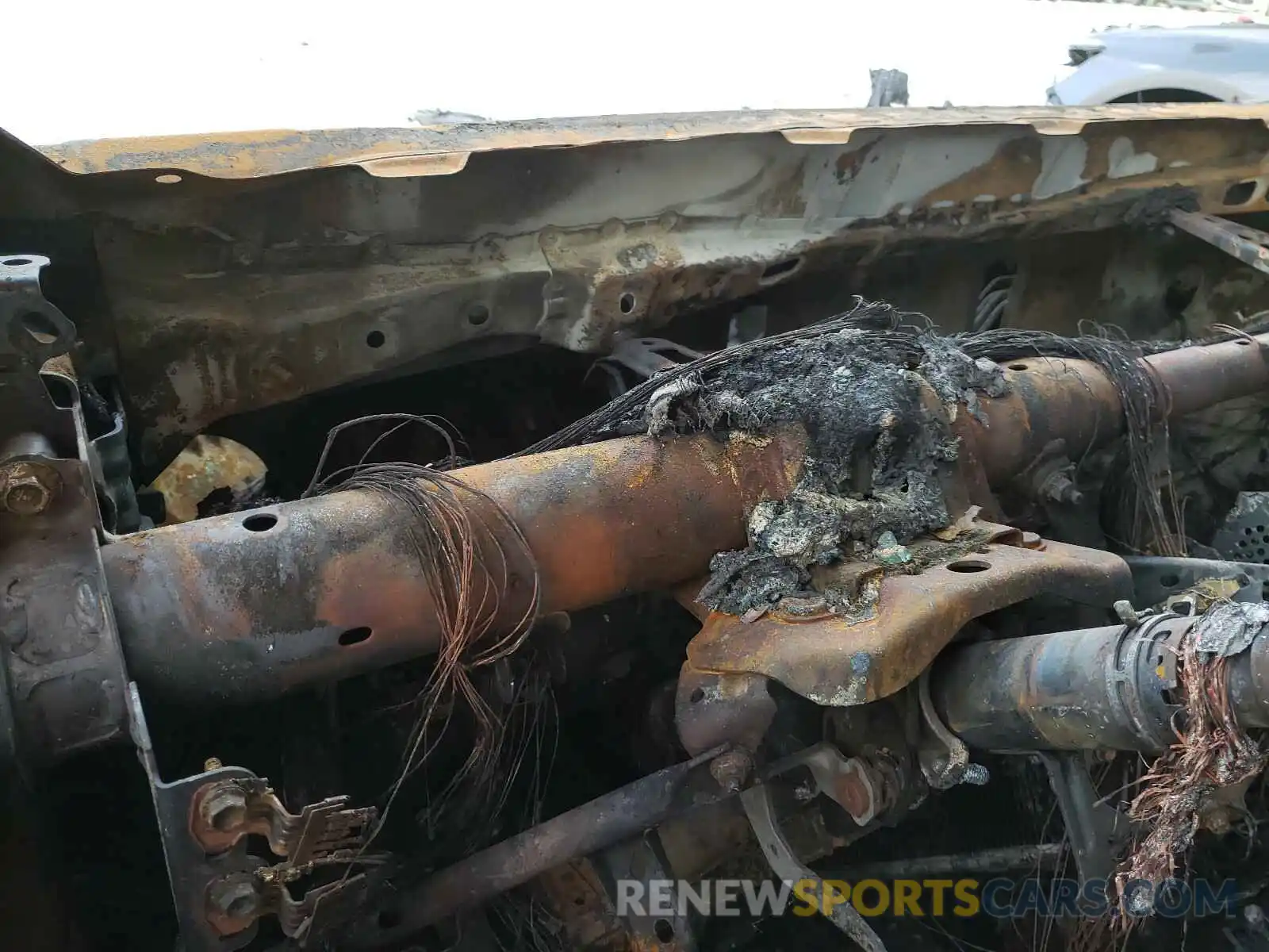 8 Photograph of a damaged car 4T1C11AK7LU909166 TOYOTA CAMRY 2020