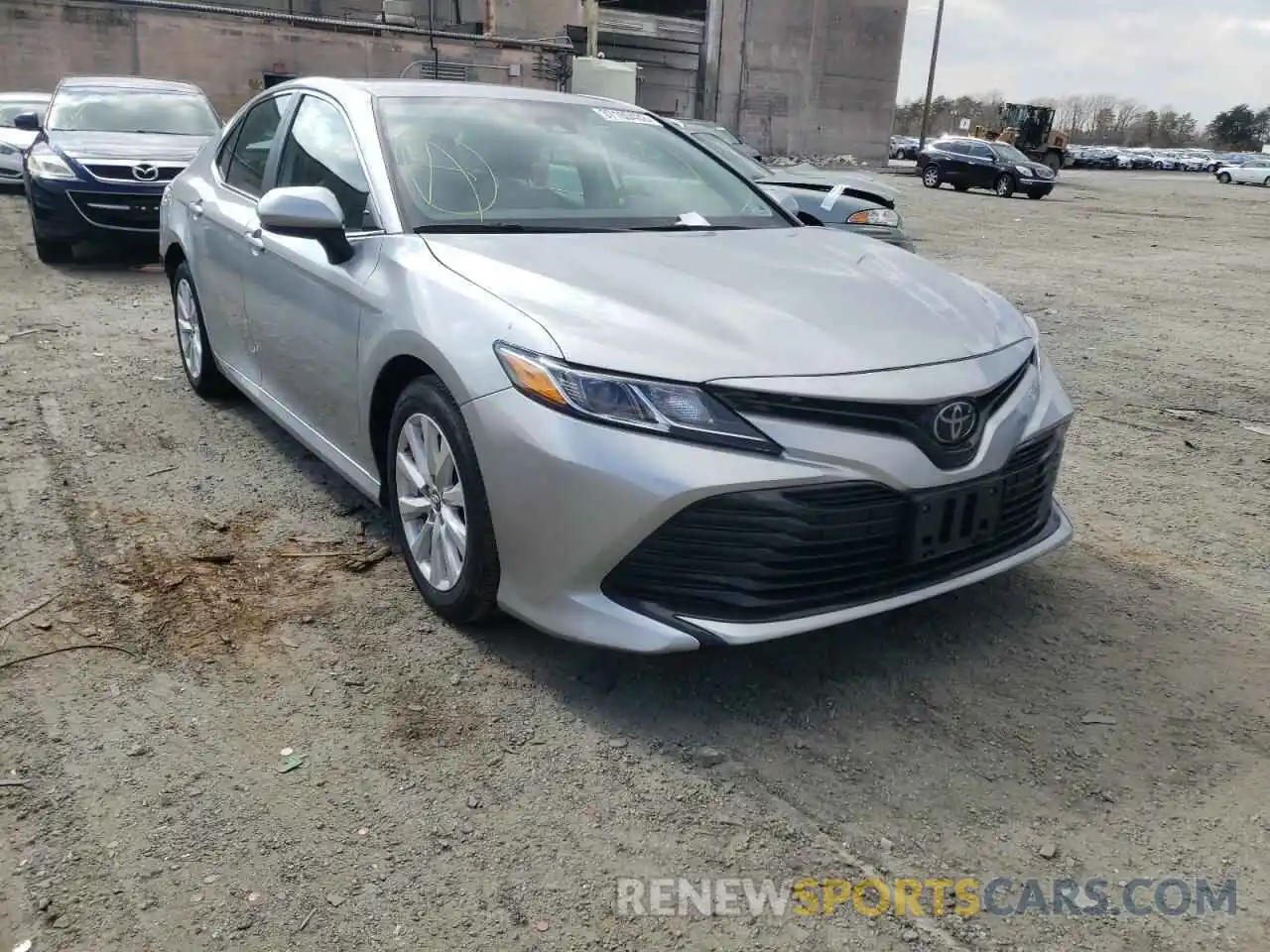 1 Photograph of a damaged car 4T1C11AK7LU926307 TOYOTA CAMRY 2020