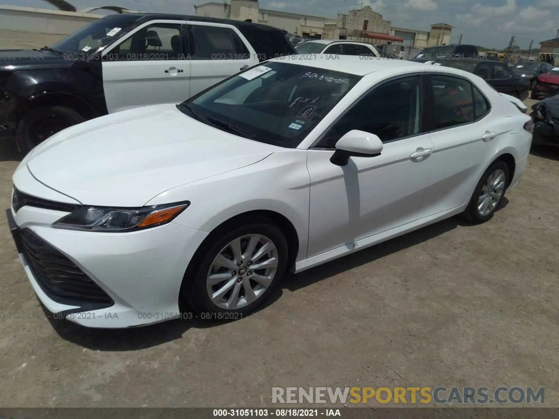 2 Photograph of a damaged car 4T1C11AK7LU926596 TOYOTA CAMRY 2020