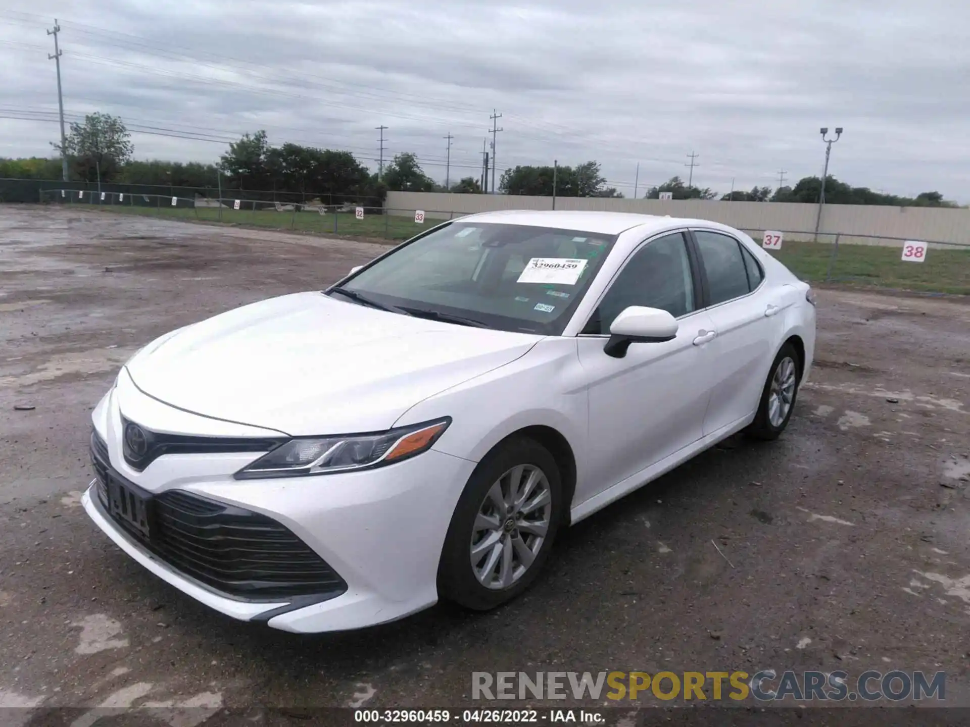 2 Photograph of a damaged car 4T1C11AK7LU939106 TOYOTA CAMRY 2020