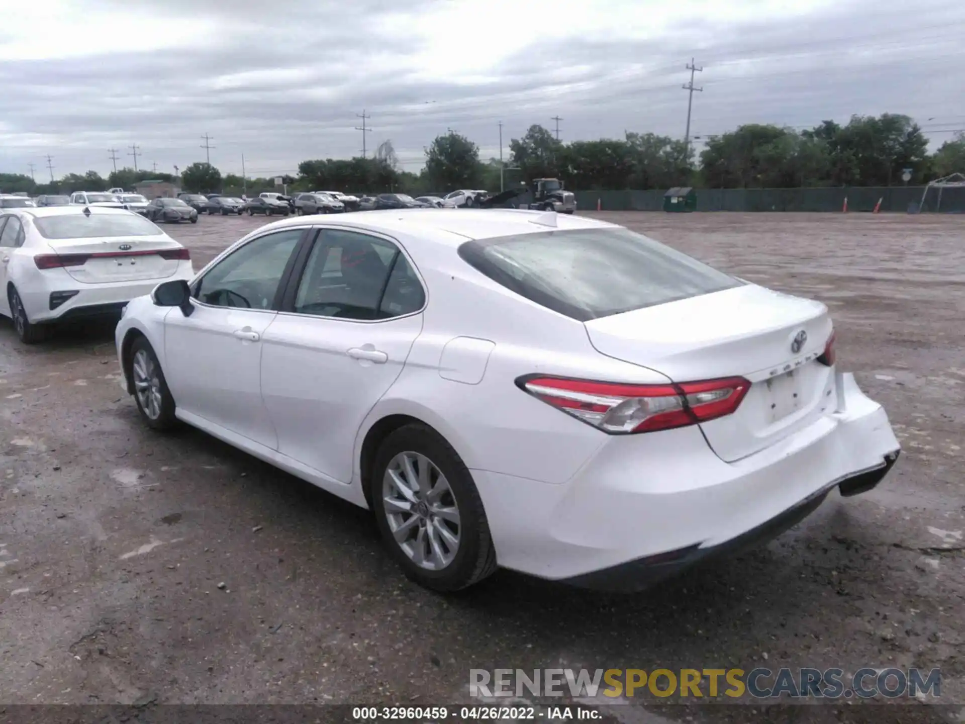 3 Photograph of a damaged car 4T1C11AK7LU939106 TOYOTA CAMRY 2020