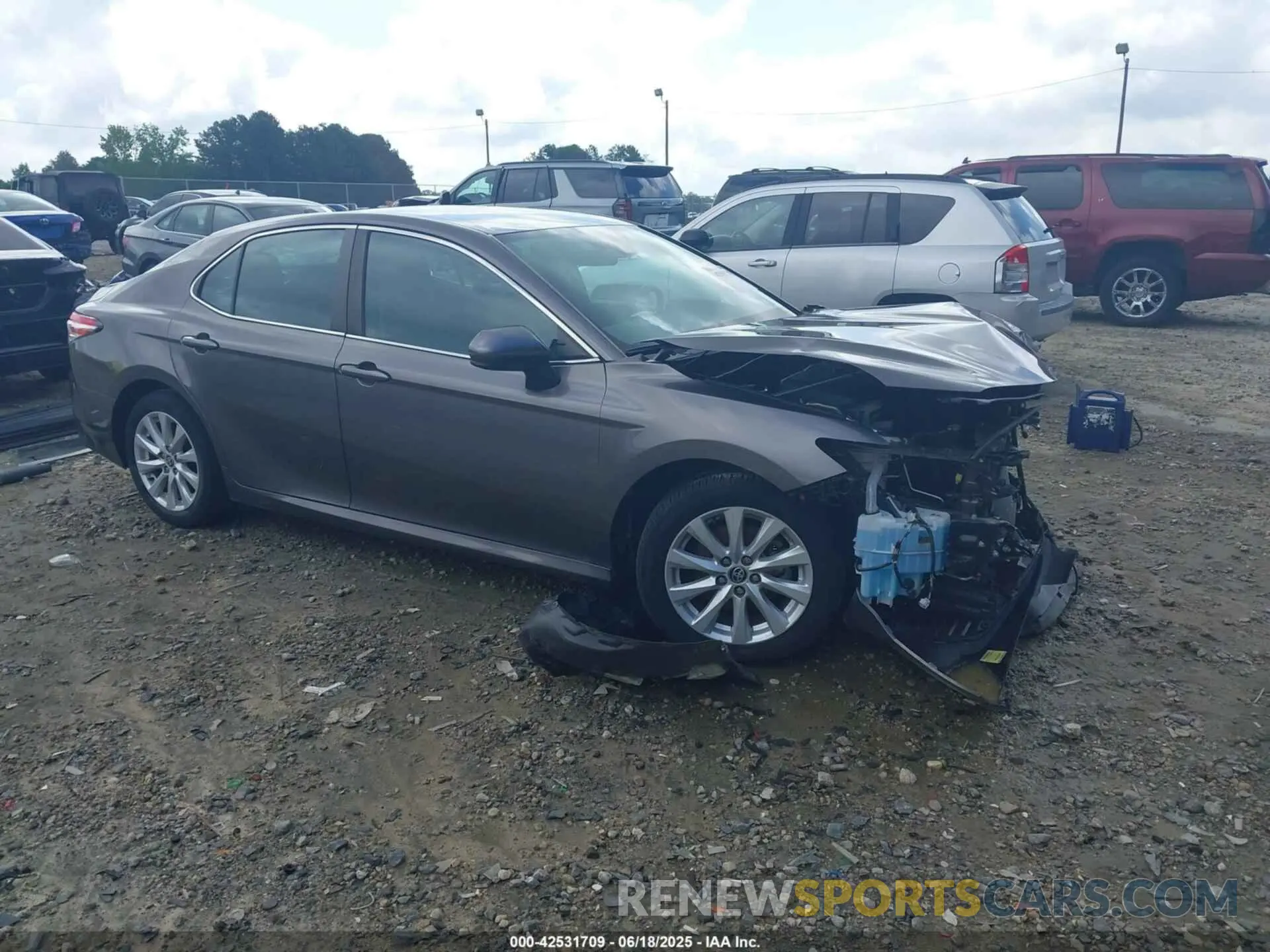 1 Photograph of a damaged car 4T1C11AK7LU972025 TOYOTA CAMRY 2020
