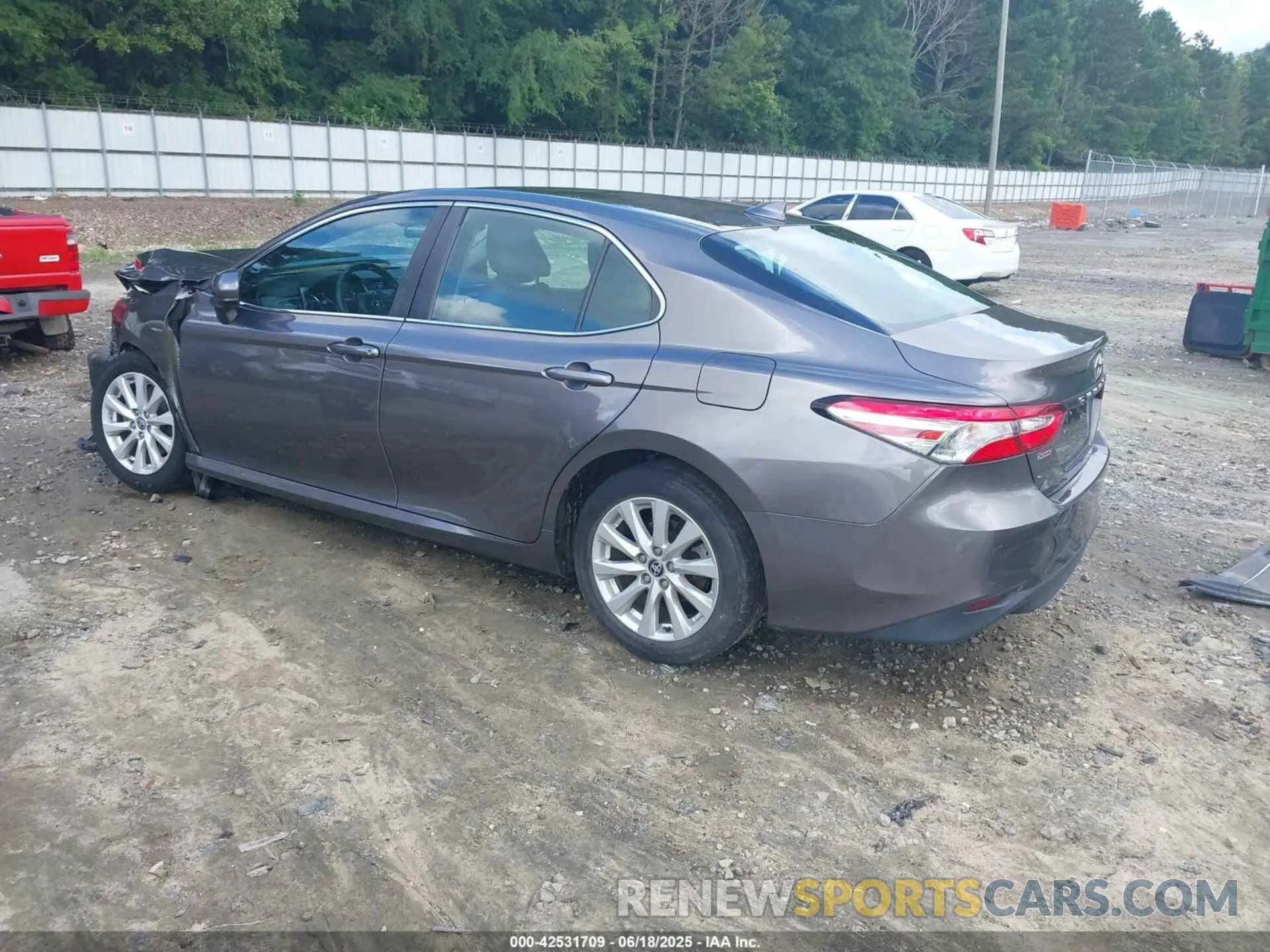 3 Photograph of a damaged car 4T1C11AK7LU972025 TOYOTA CAMRY 2020