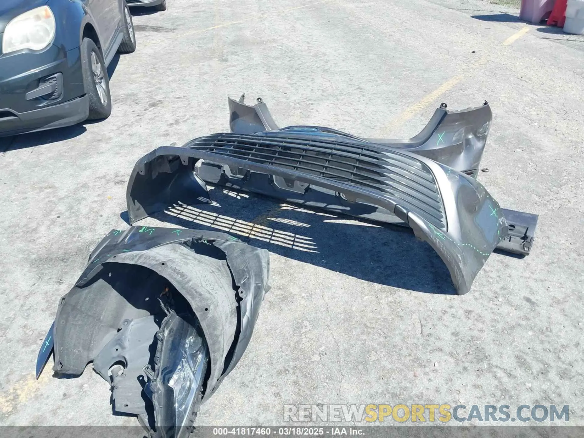 12 Photograph of a damaged car 4T1C11AK7LU981193 TOYOTA CAMRY 2020