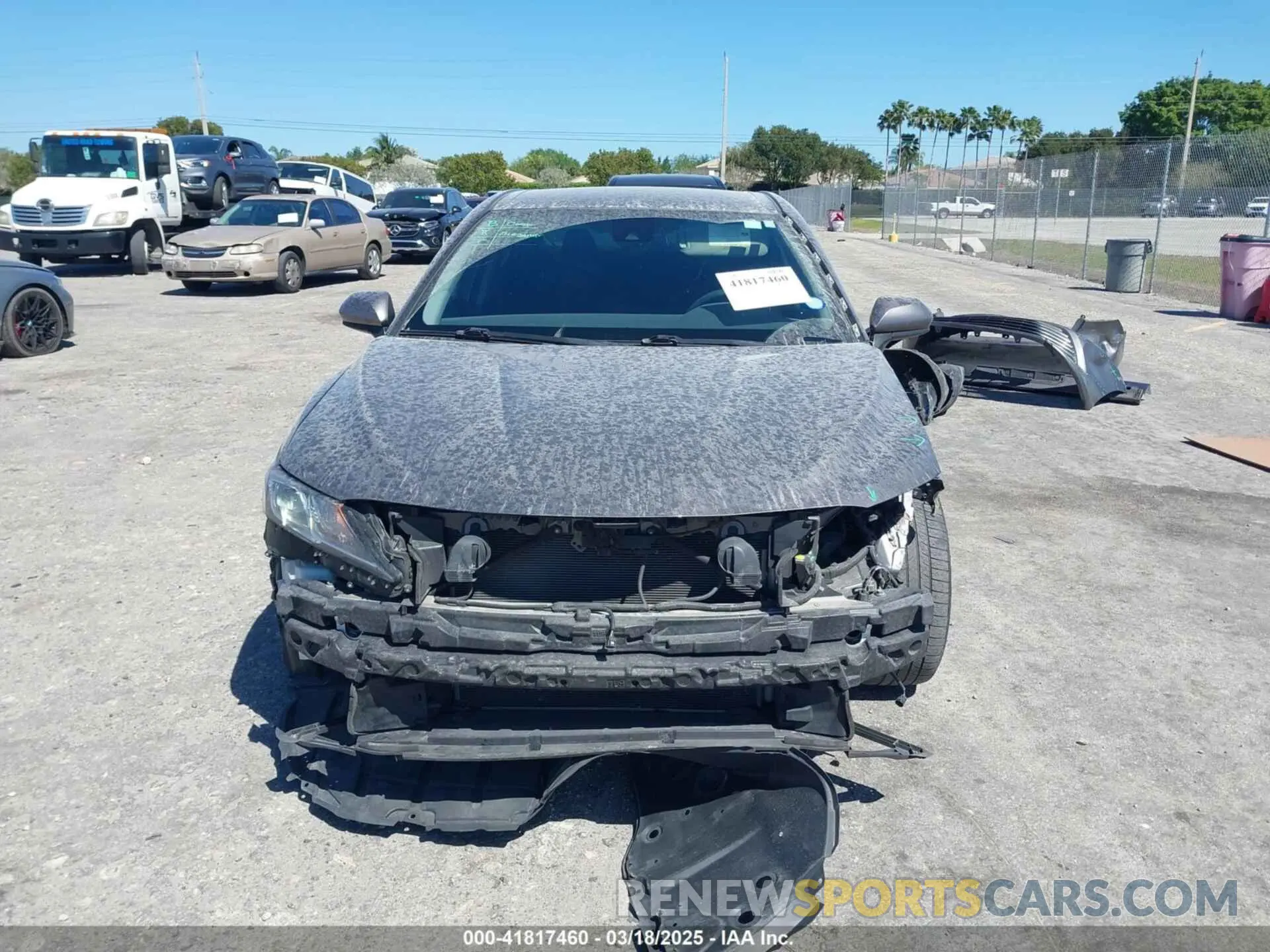 6 Photograph of a damaged car 4T1C11AK7LU981193 TOYOTA CAMRY 2020