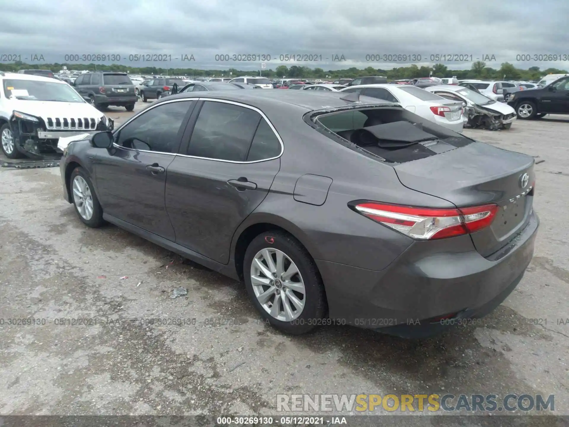 3 Photograph of a damaged car 4T1C11AK7LU997944 TOYOTA CAMRY 2020