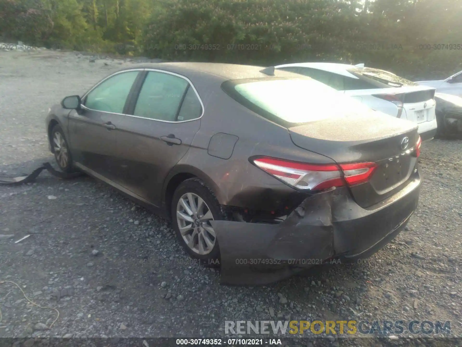 3 Photograph of a damaged car 4T1C11AK8LU307618 TOYOTA CAMRY 2020