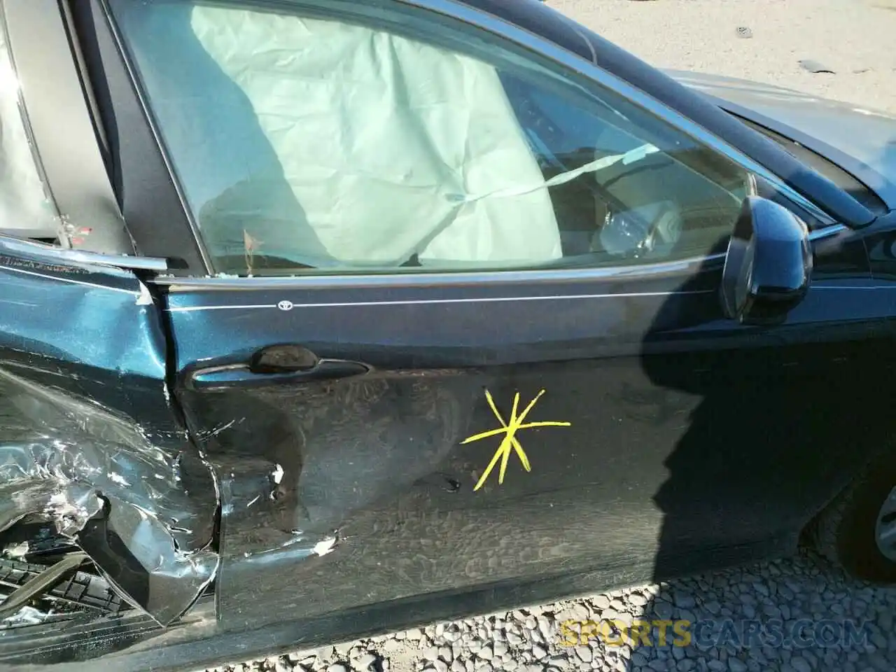 5 Photograph of a damaged car 4T1C11AK8LU327951 TOYOTA CAMRY 2020