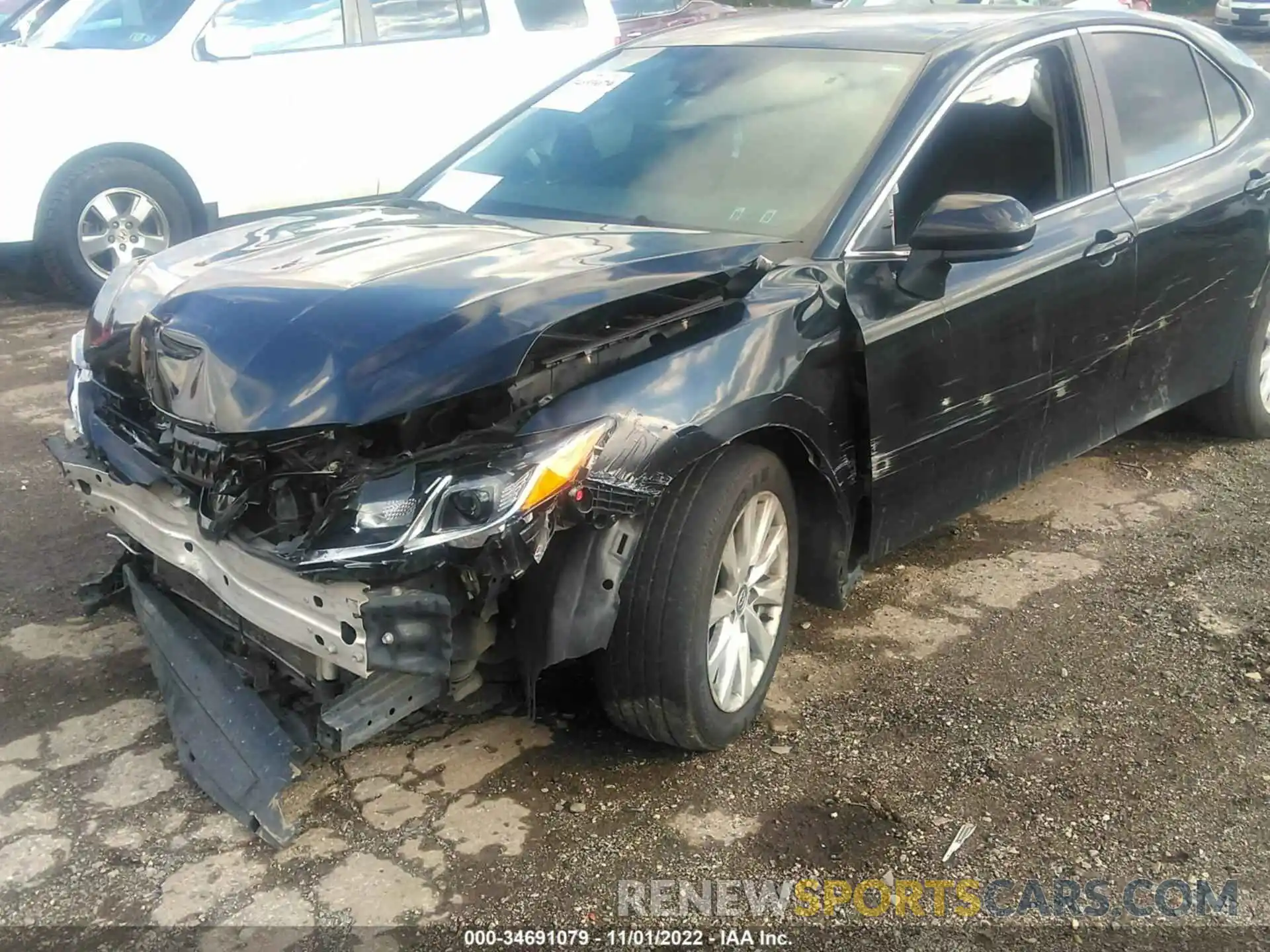 6 Photograph of a damaged car 4T1C11AK8LU339369 TOYOTA CAMRY 2020