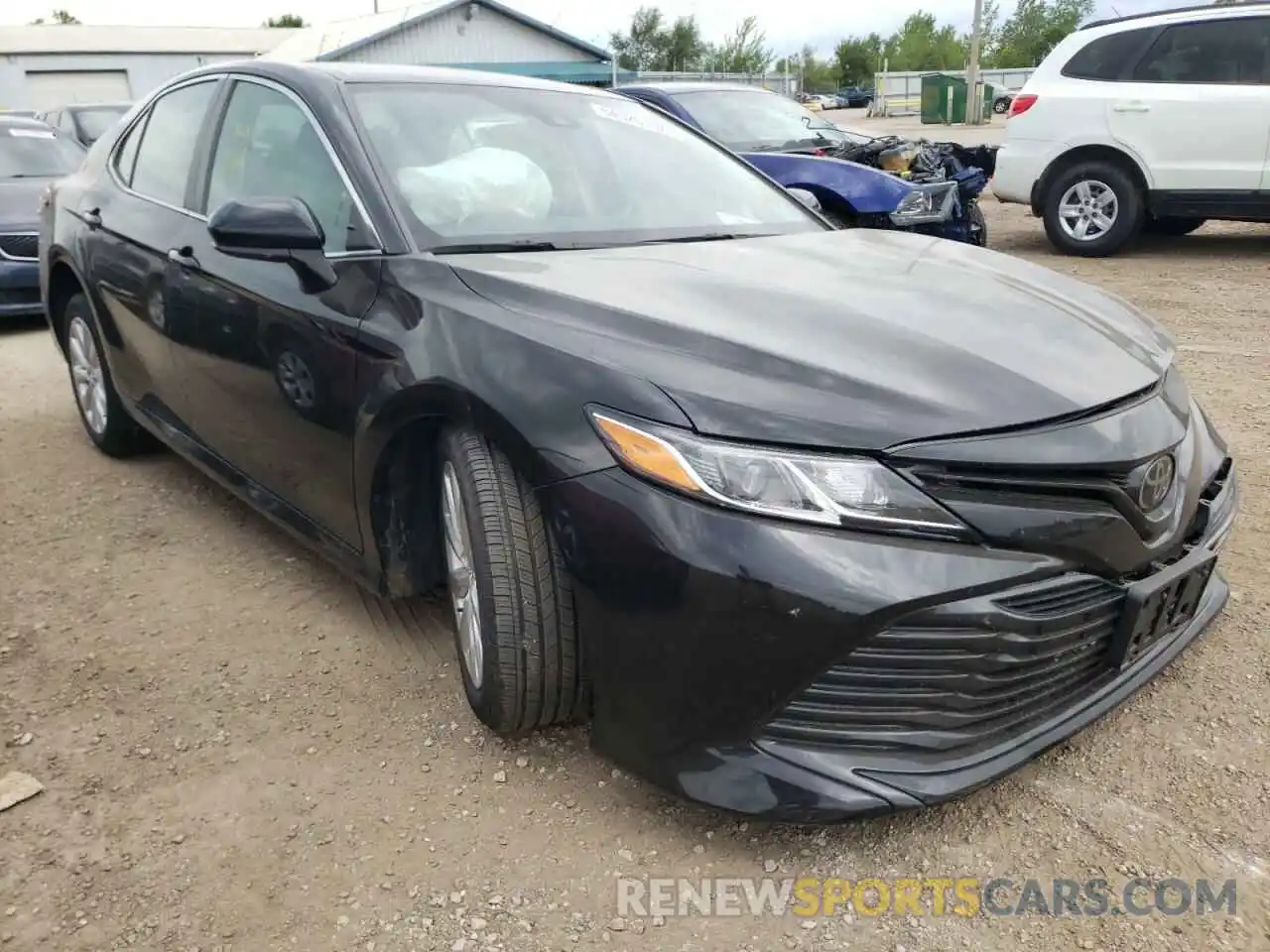 1 Photograph of a damaged car 4T1C11AK8LU339923 TOYOTA CAMRY 2020