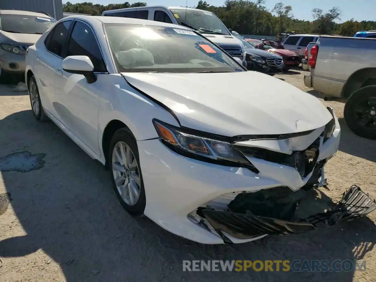 1 Photograph of a damaged car 4T1C11AK8LU349142 TOYOTA CAMRY 2020