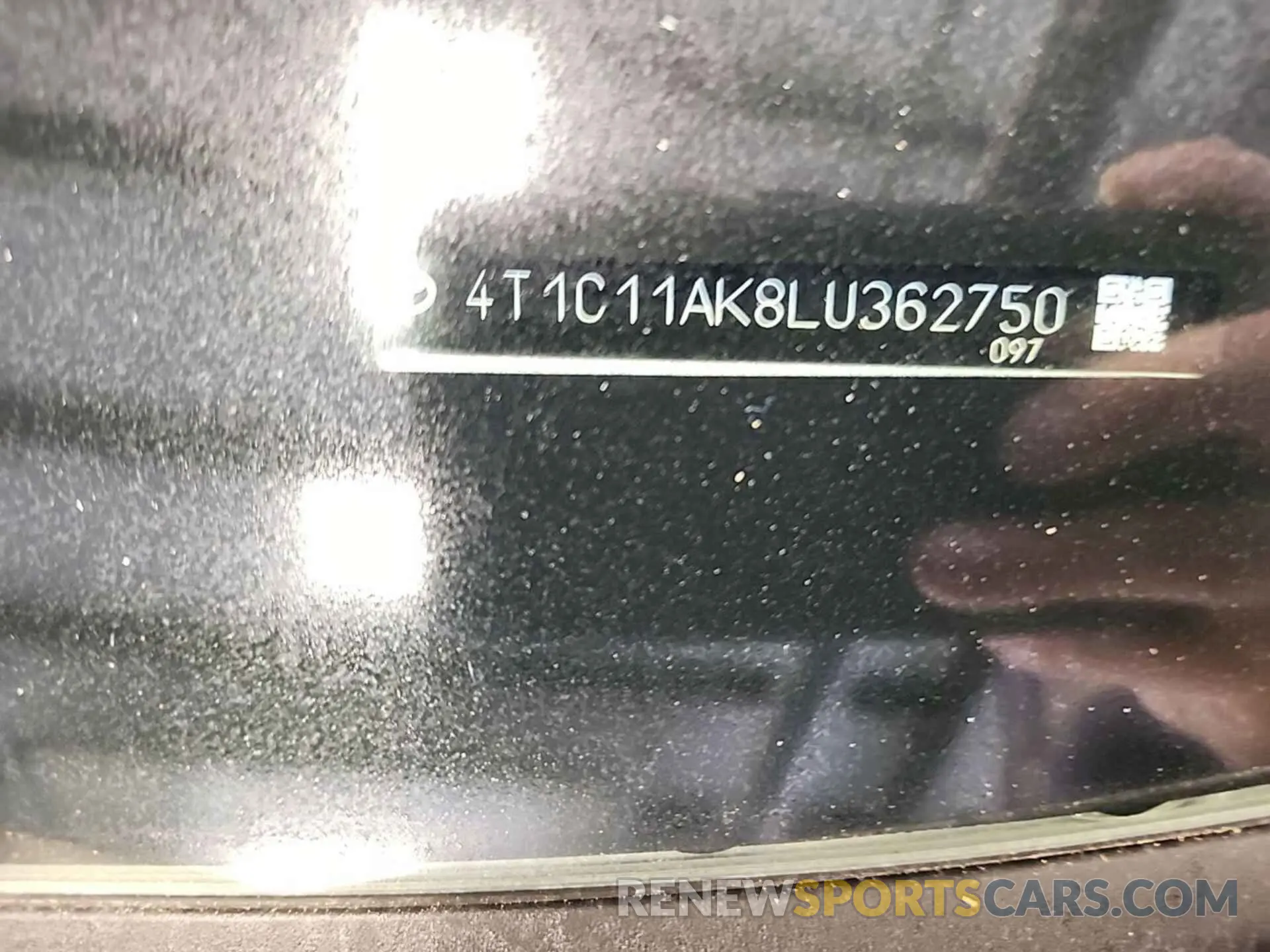 18 Photograph of a damaged car 4T1C11AK8LU362750 TOYOTA CAMRY 2020