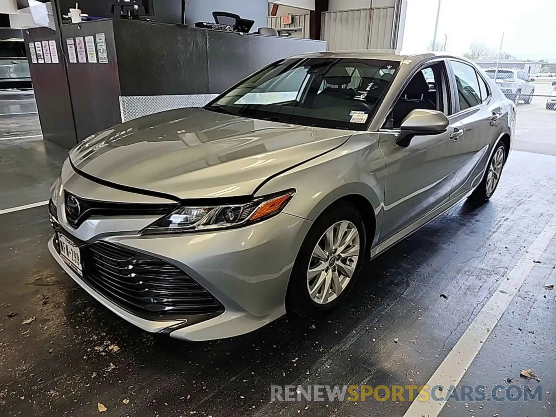 3 Photograph of a damaged car 4T1C11AK8LU362750 TOYOTA CAMRY 2020