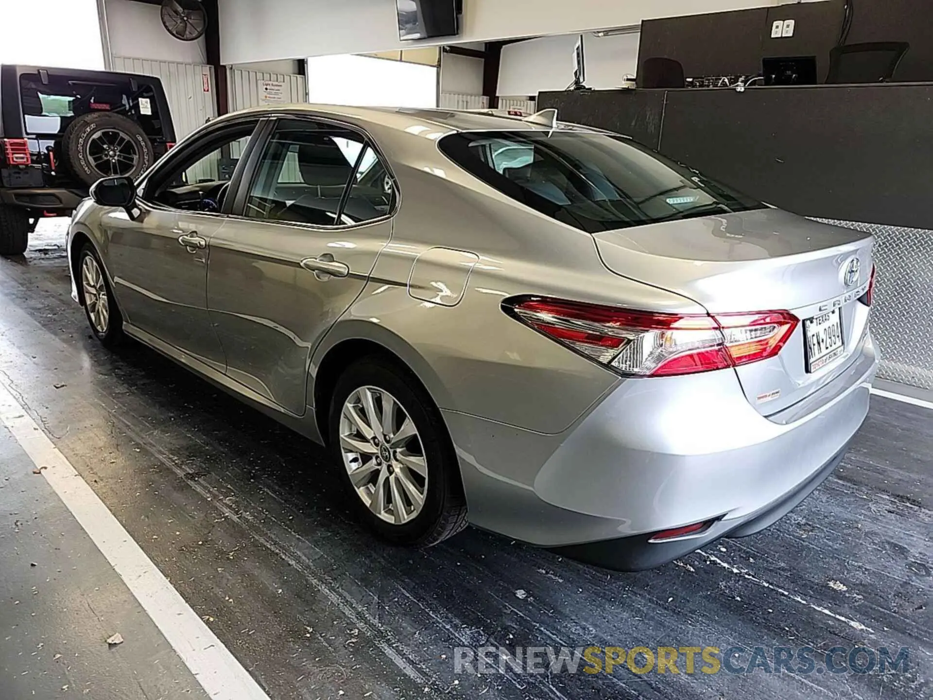 5 Photograph of a damaged car 4T1C11AK8LU362750 TOYOTA CAMRY 2020