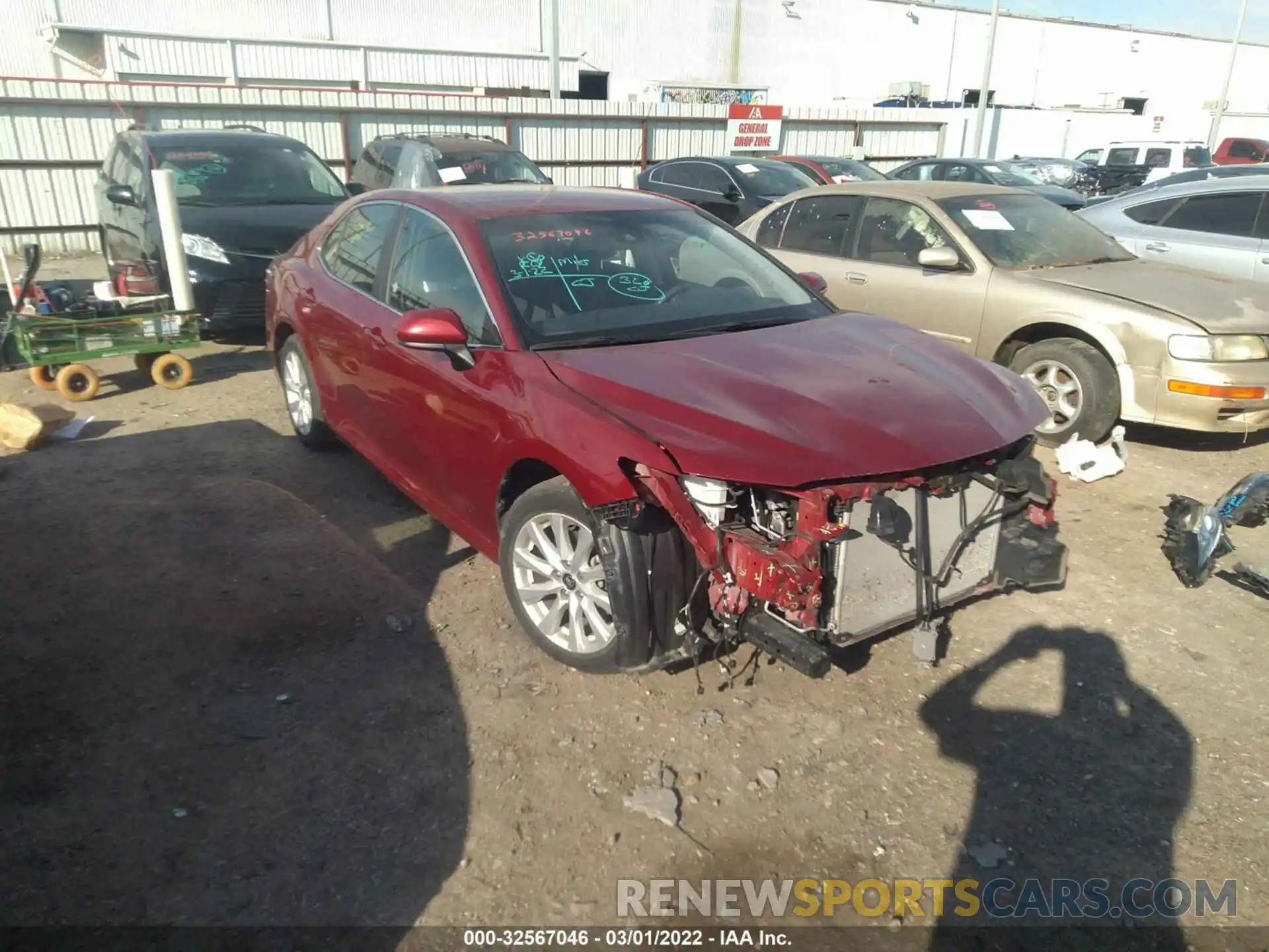 1 Photograph of a damaged car 4T1C11AK8LU363641 TOYOTA CAMRY 2020